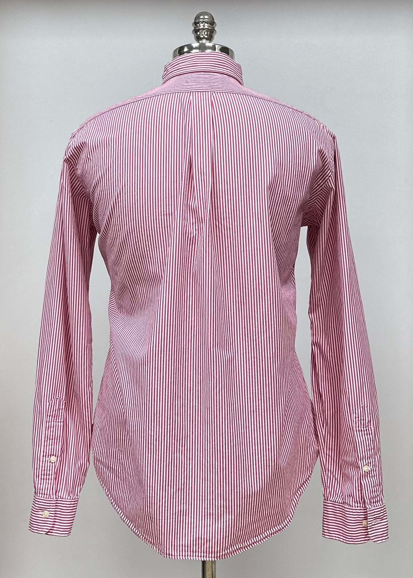 Camisa Polo Ralph Lauren 🏇🏼 con patron de rayas en color rosado y blanco Talla M Entalle Regular