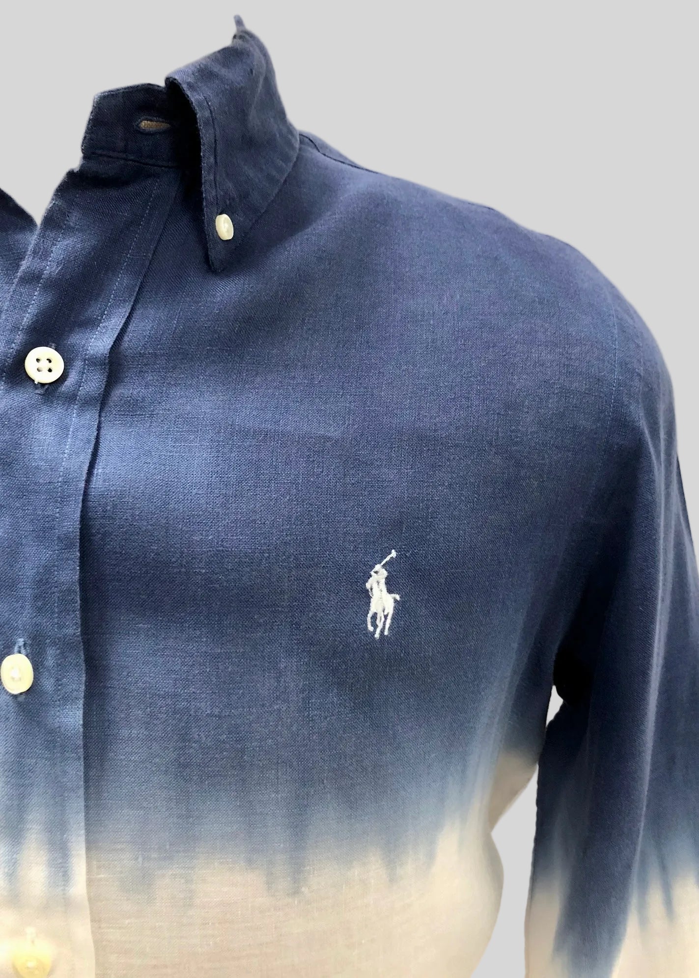 Camisa de botones Polo Ralph Lauren 🏇🏼 De Lino con diseño degradado en color azul, blanco y rojo Talla S Entalle Regular