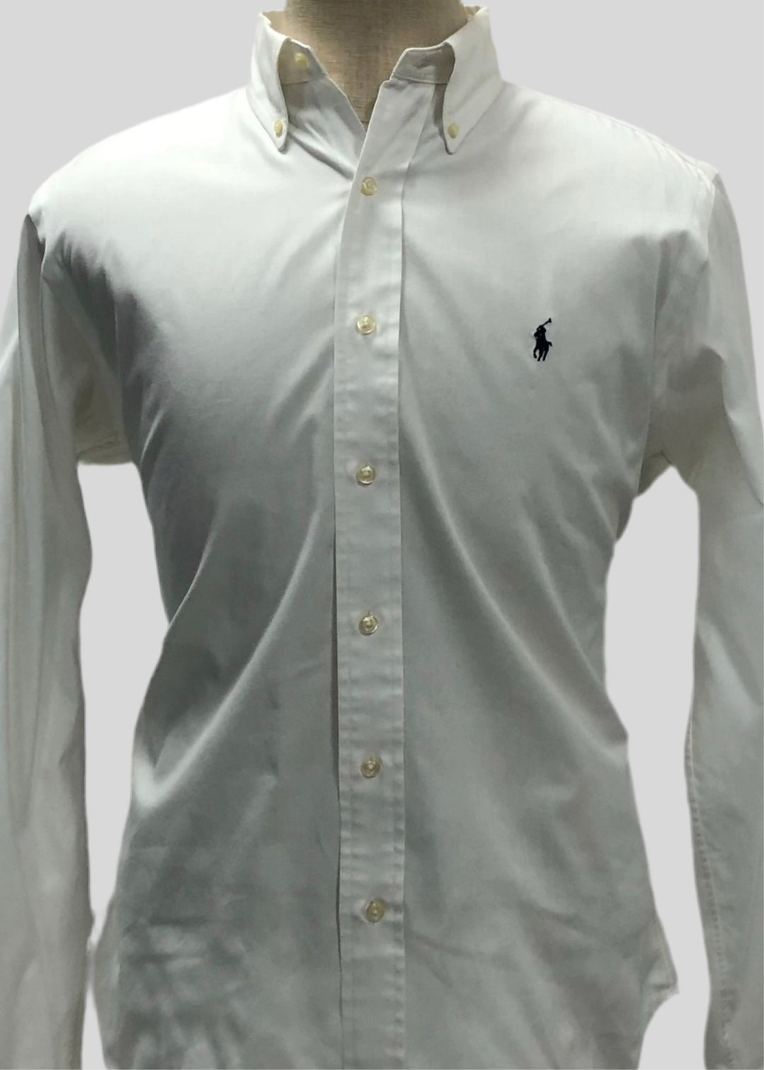 Camisa de botones Polo Ralph Lauren 🏇🏼  en color blanco Talla M Entalle Clásico