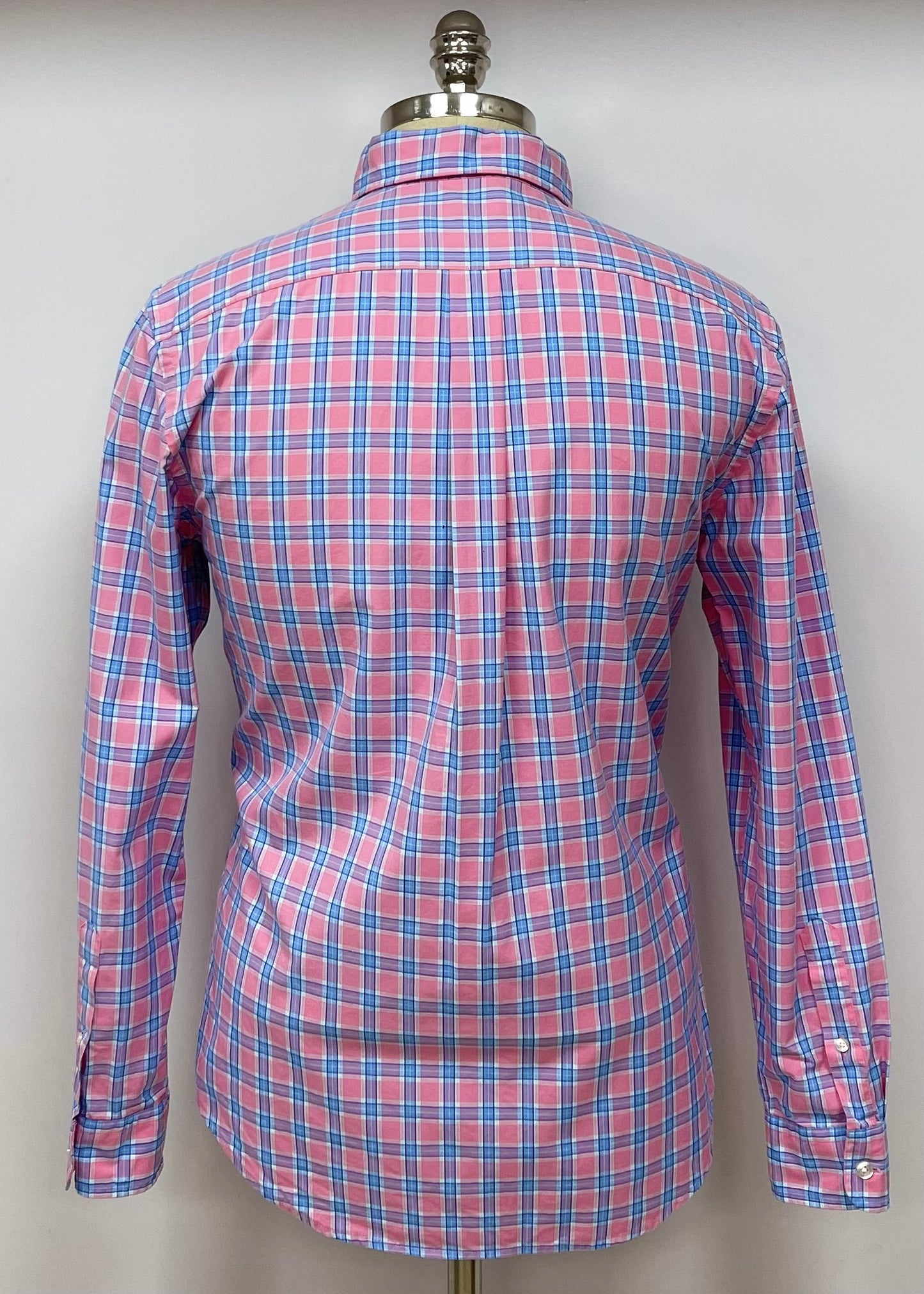 Camisa de botones Vineyard Vines 🐳 color rosado de cuadros en color azul y celeste Talla S Entalle Clásico