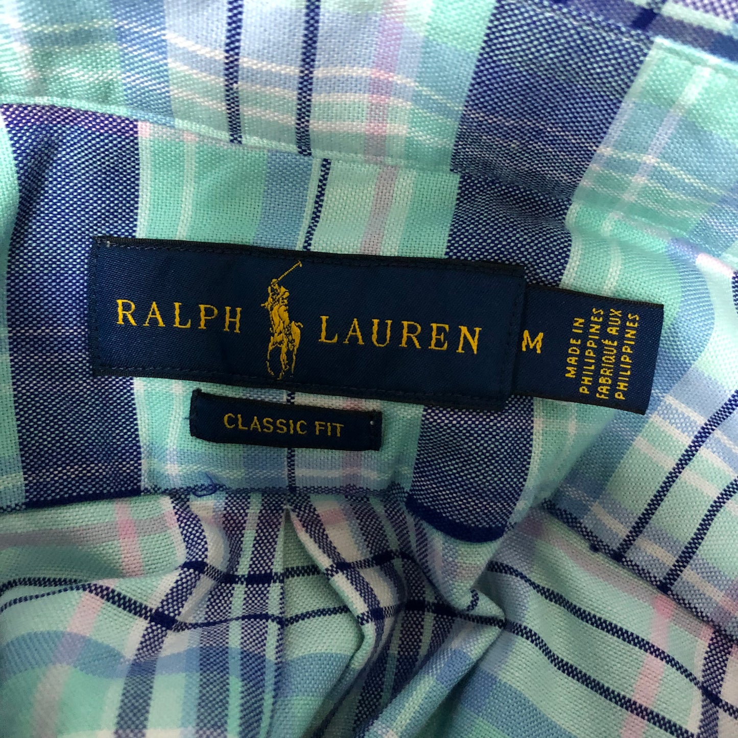 Camisa Polo Ralph Lauren 🏇🏼 con patron de cuadros tartán en color verde esmeralda, azul navy y morado Talla M Entalle Clásico