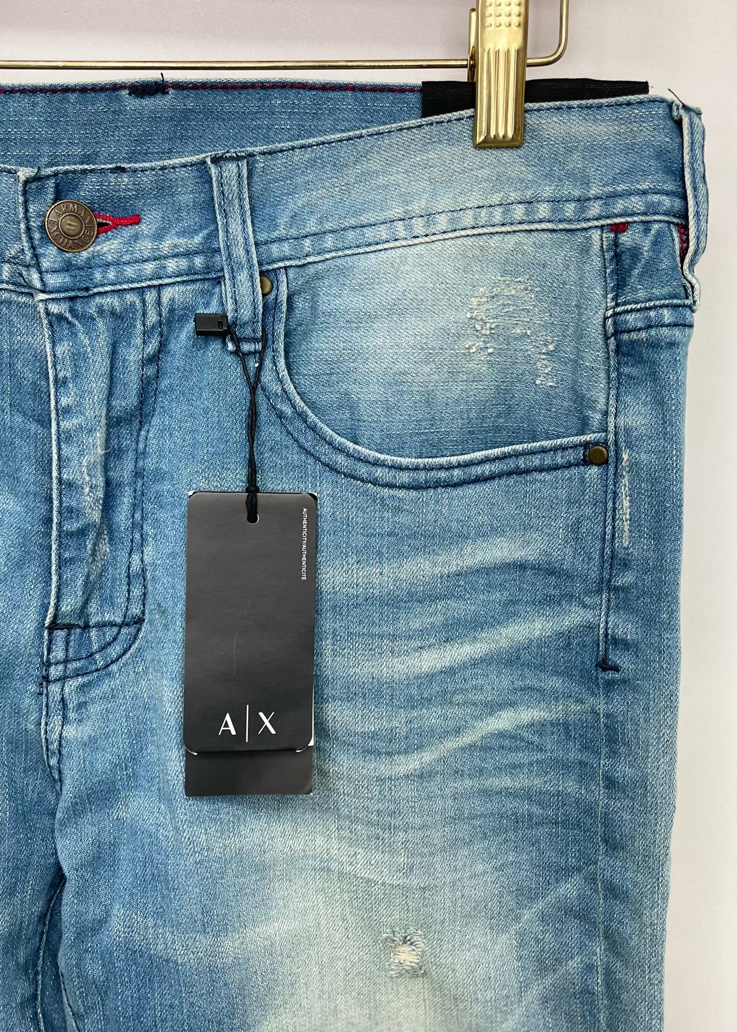 Pantalón jeans color azul claro Armani Exchange Talla 31 Corte Straight Fit