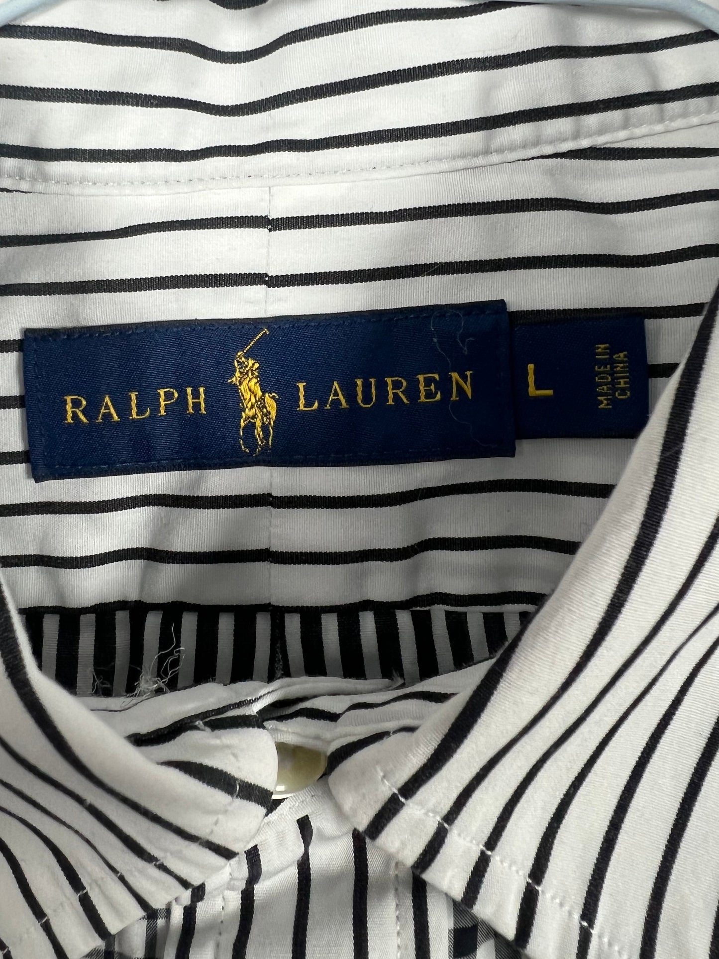 Camisa Polo Ralph Lauren 🏇🏼 con diseño de cuadros y rayas en color negro y blanco Talla L Entalle Regular