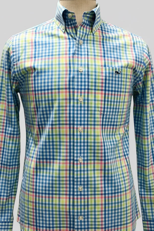 Camisa de botones Vineyard Vines 🐳 color blanco de cuadros en color rosado, verde y celeste Talla S Entalle Slim Fit (ver descripción)