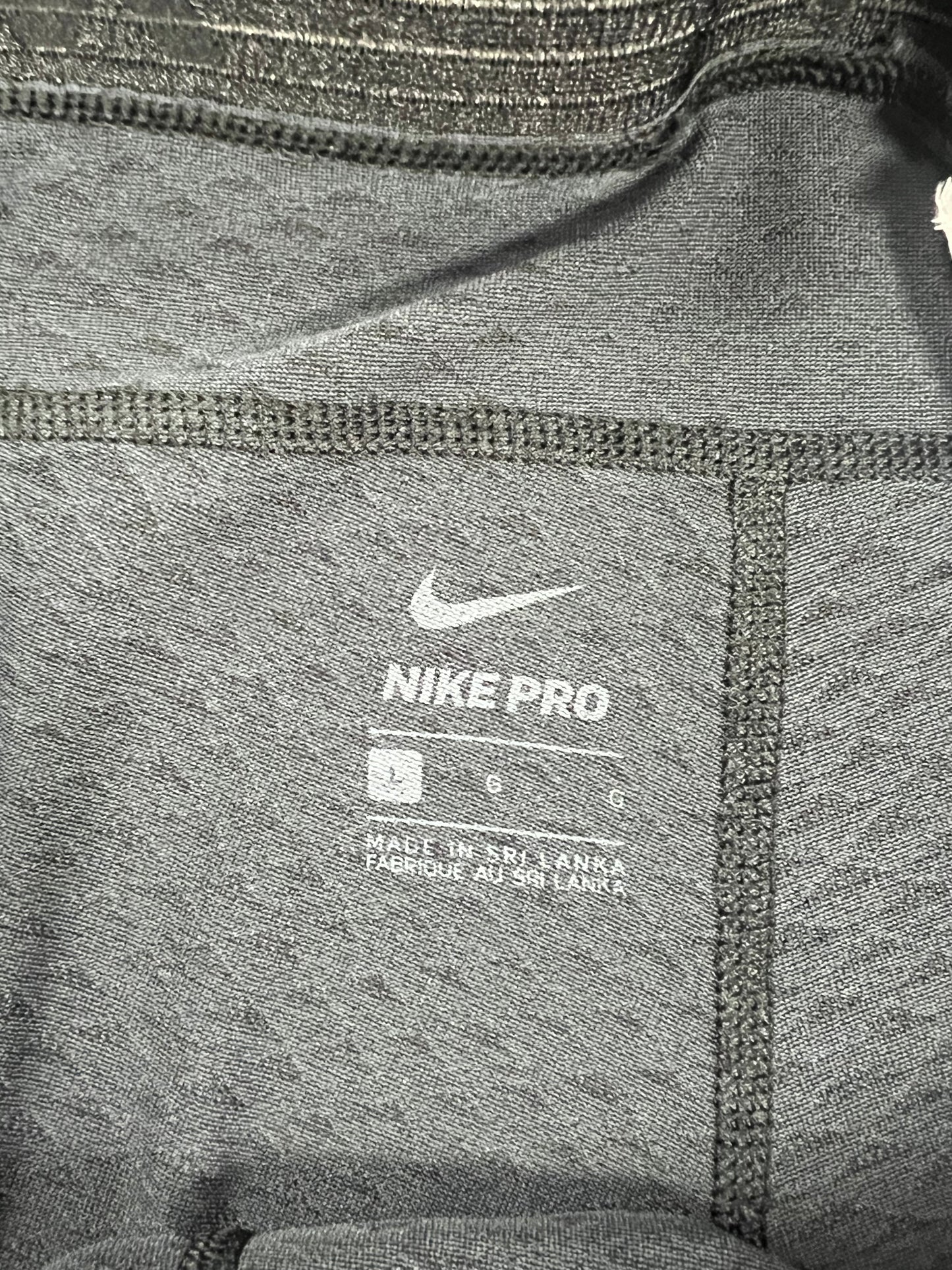 Malla de entrenamiento licra Nike ✔️ Pro Dri-FIT de 3/4 de largo para hombre en Color negro con tríptico en gris Talla L