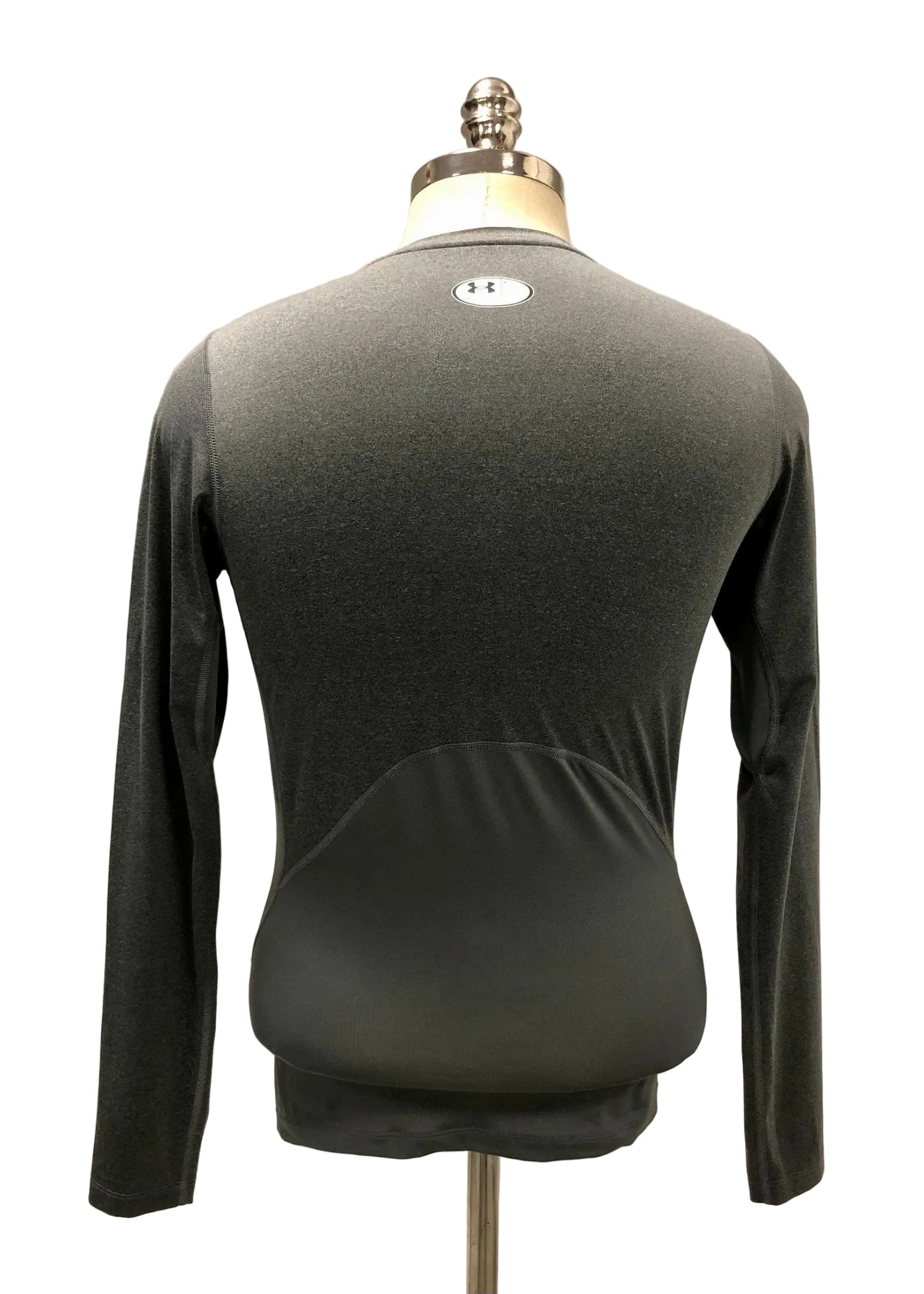 Camiseta de compresión Under Armour 🏋🏽 color gris oscuro y logo en negro Talla L