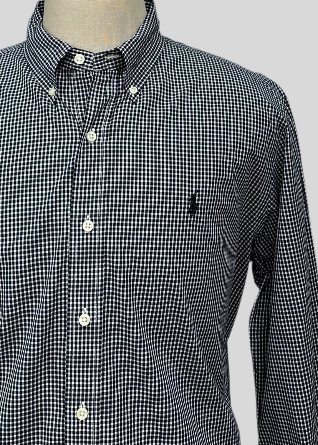 Camisa Polo Ralph Lauren 🏇🏼 con patron de cuadros negro y blanco Talla L Entalle Regular