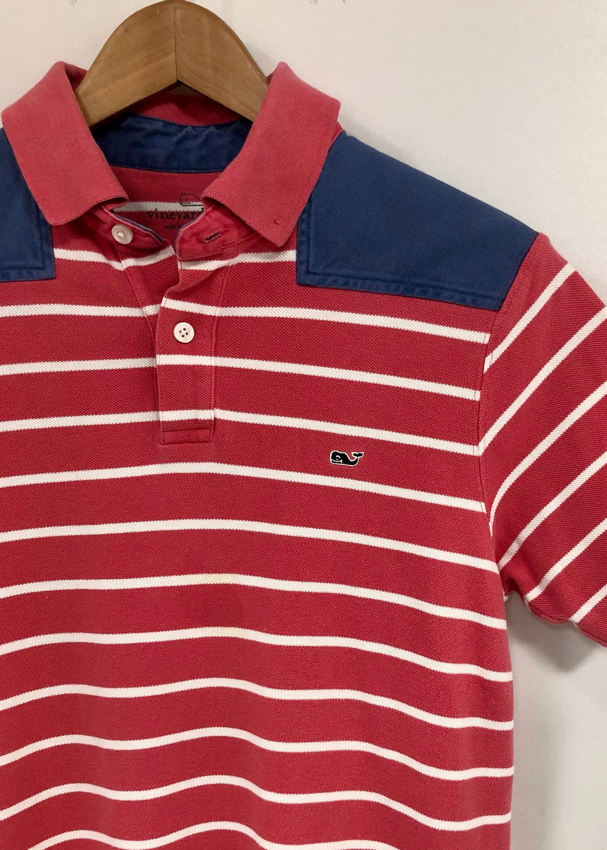 Camiseta Polo de niño Vineyard Vines 🐳 color rojo con rayas blancas Talla L (16) Entalle Regular