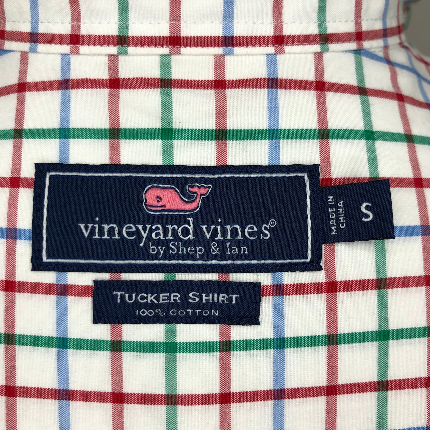 Camisa de botones Vineyard Vines 🐳 color blanco de cuadros en color azul, rojo y verde Talla S Entalle Regular