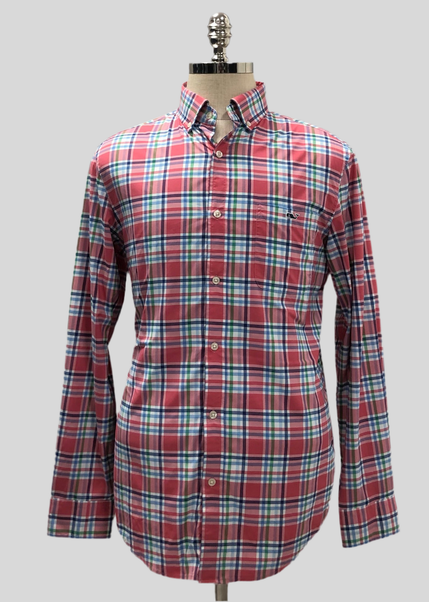 Camisa de botones Vineyard Vines 🐳 Performance con patrón de cuadros en color rojo, azul, verde y blanco Talla M Entalle Clásico