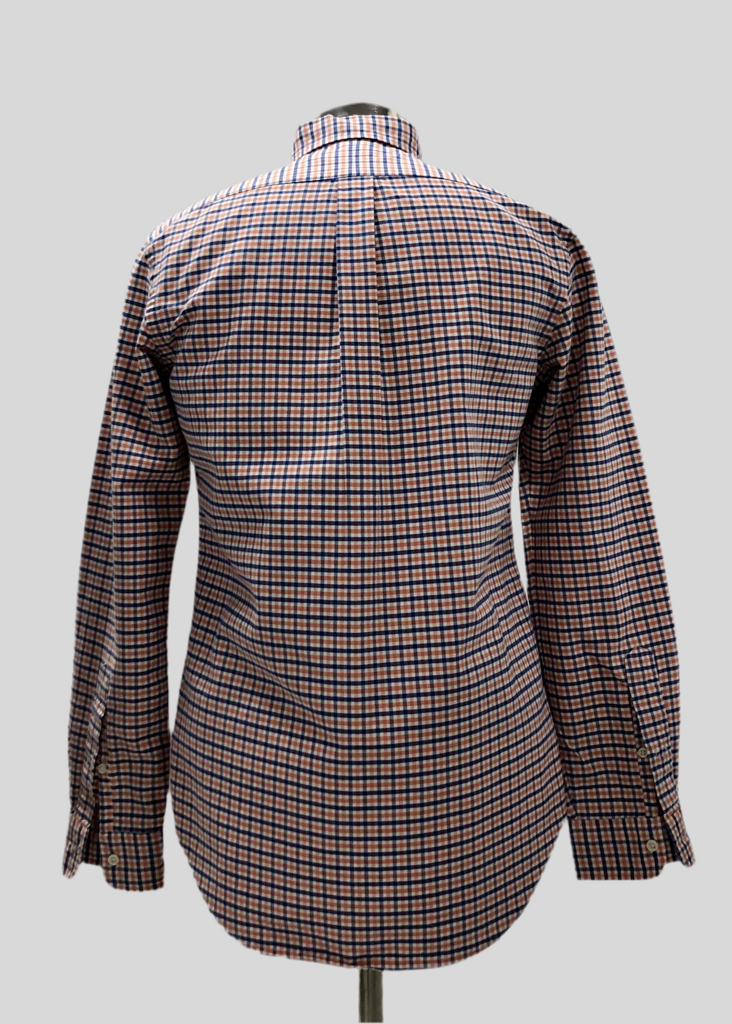 Camisa Polo Ralph Lauren 🏇🏼 Color blanco con patron de cuadros azul y naranja Talla S Entalle Regular