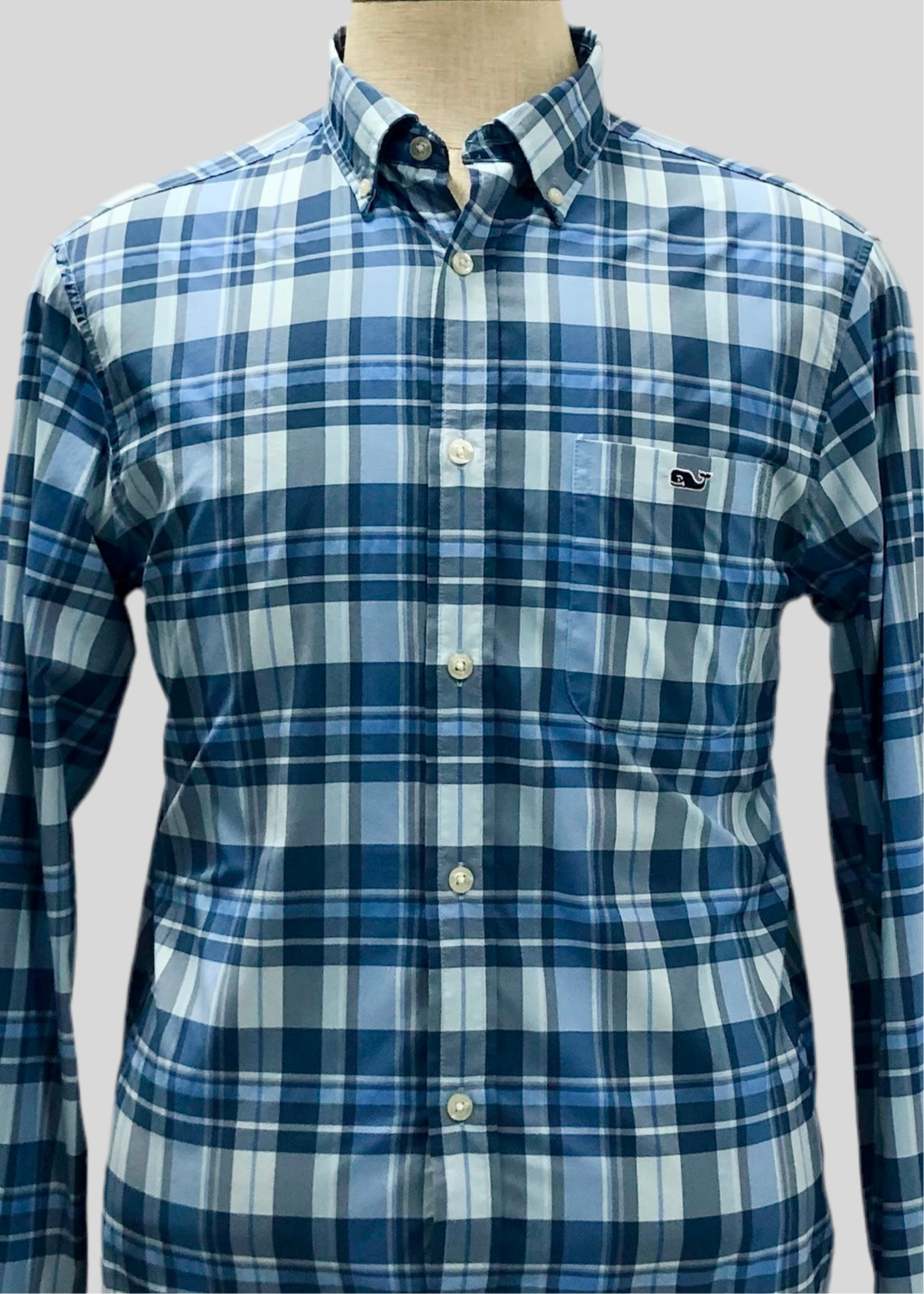 Camisa de botones Vineyard Vines 🐳 Performance de cuadros tartán en color azul, celeste y blanco Talla M Entalle Regular