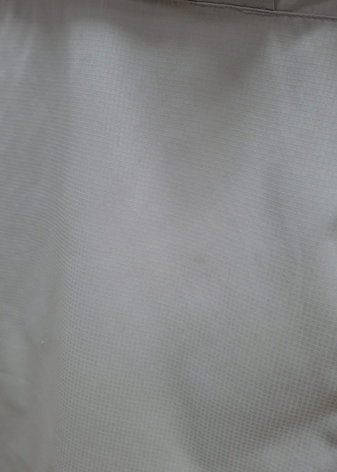 Camisa Columbia 🔹con bolsillo color gris claro con Omni Shade Manga large Talla L (ver descripción)