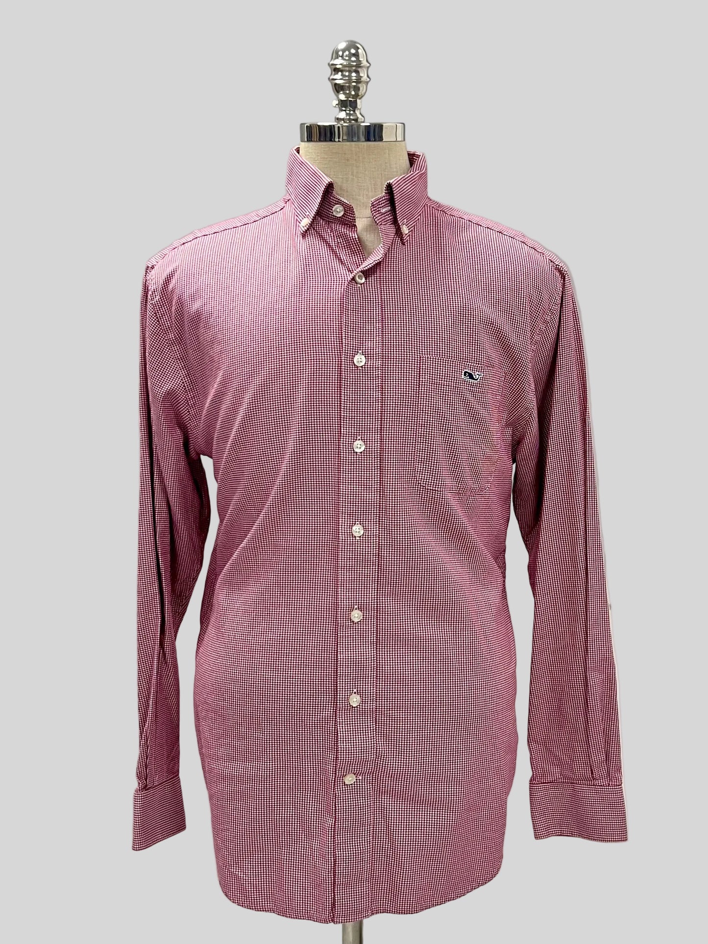 Camisa de botones Vineyard Vines 🐳 de cuadros finos en color rojo y blanco Talla M Entalle Clasico