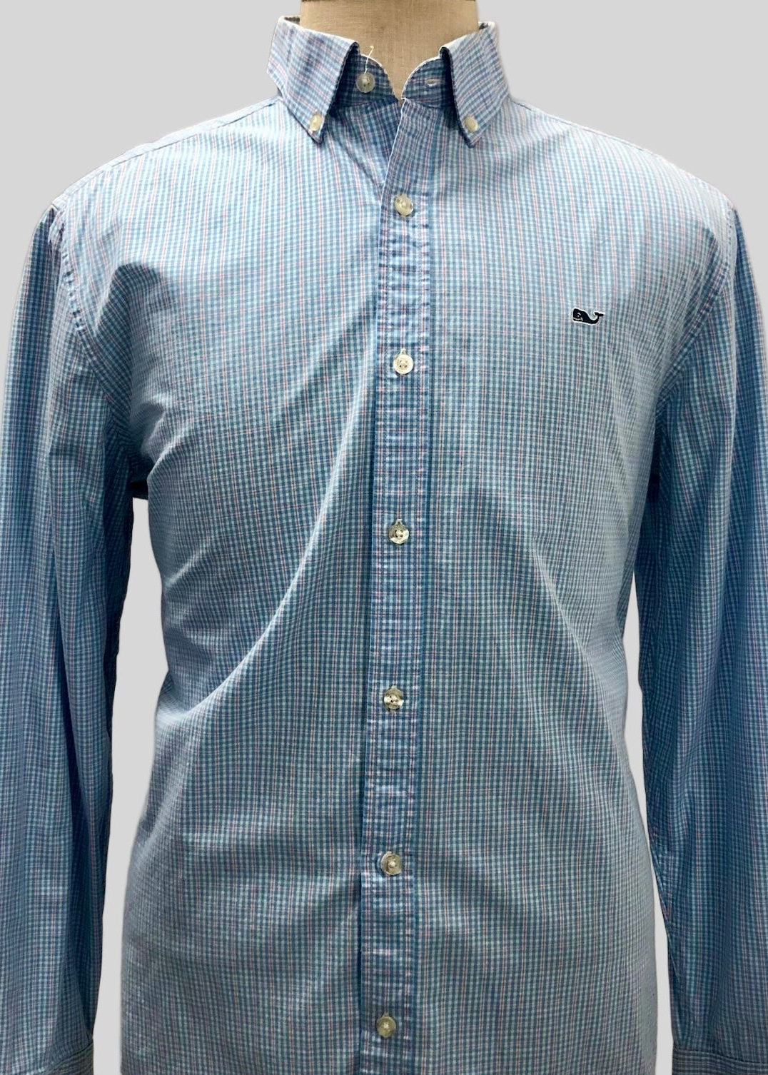 Camisa de botones Vineyard Vines 🐳 de cuadros finos en color celeste, rosado y blanco Talla L Entalle Regular
