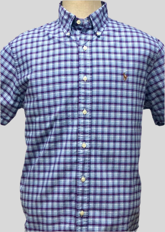 Camisa Polo Ralph Lauren 🏇🏼 Oxford color celeste con patron de cuadros en color azul y rojo Talla L Entalle Regular