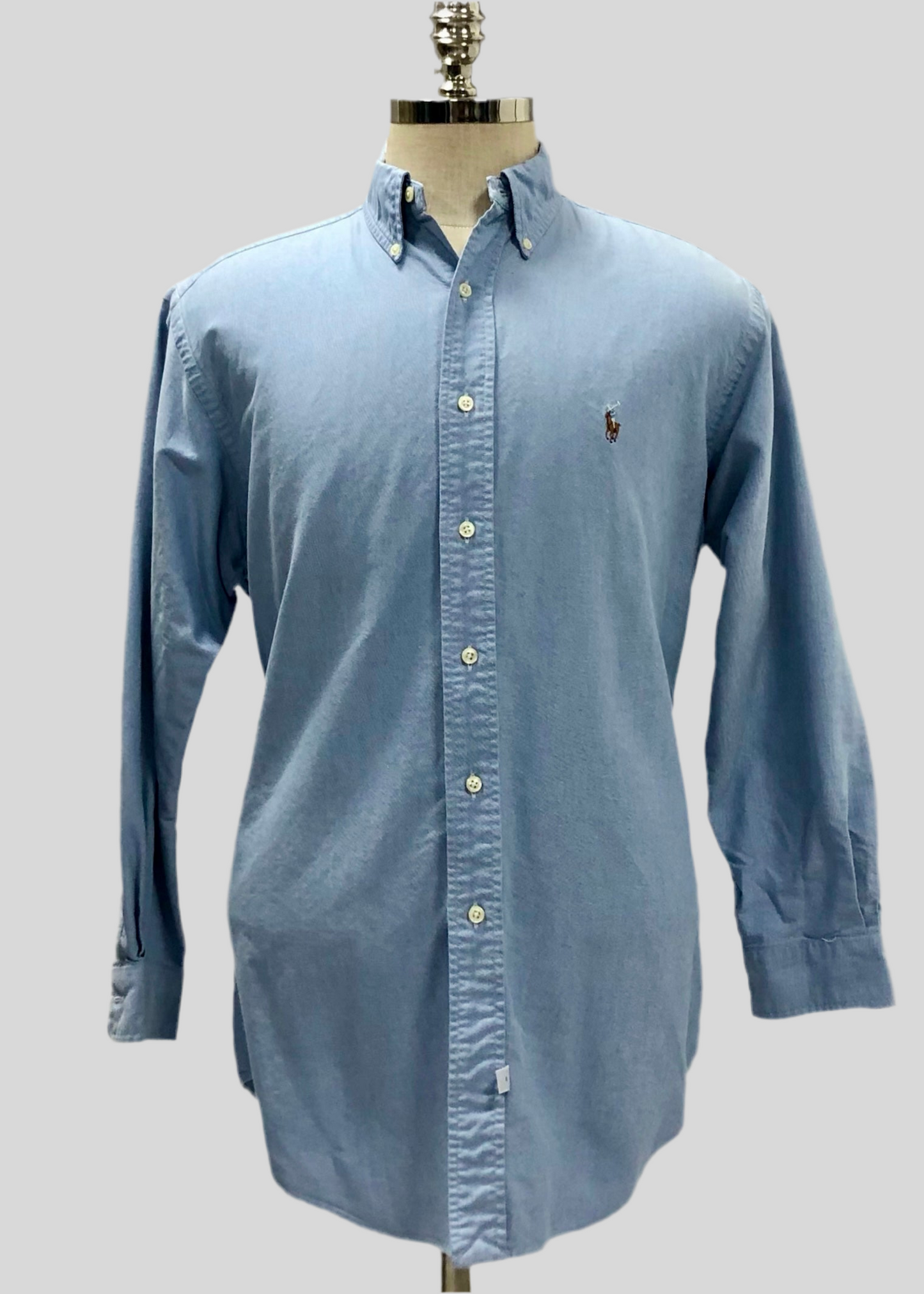 Camisa de botones Polo Ralph Lauren 🏇🏼 Oxford en color celeste Talla M Entalle regular (ver descripción)