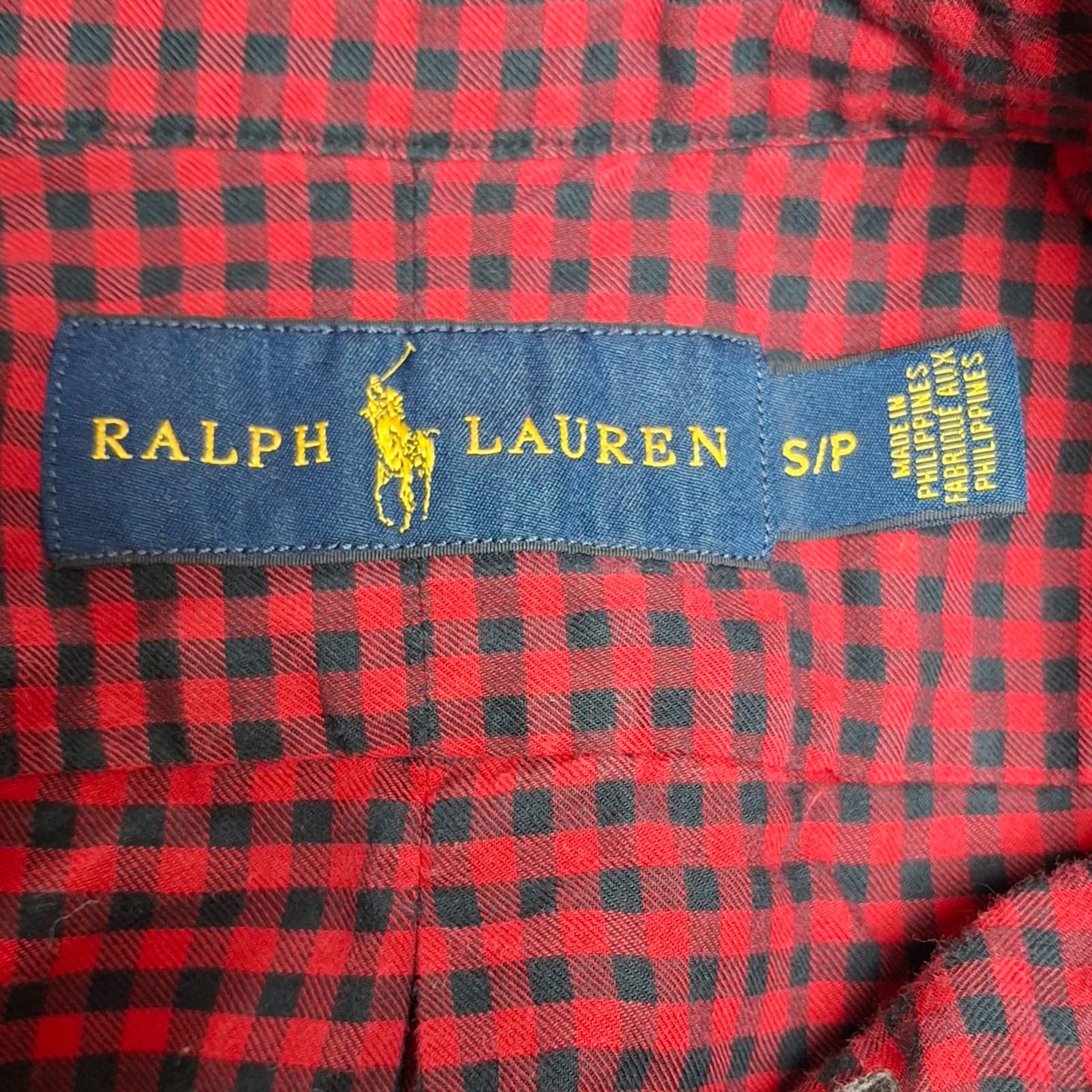 Camisa Polo Ralph Lauren 🏇🏼 con patron de cuadros gingham rojo y negro Talla S Entalle Regular