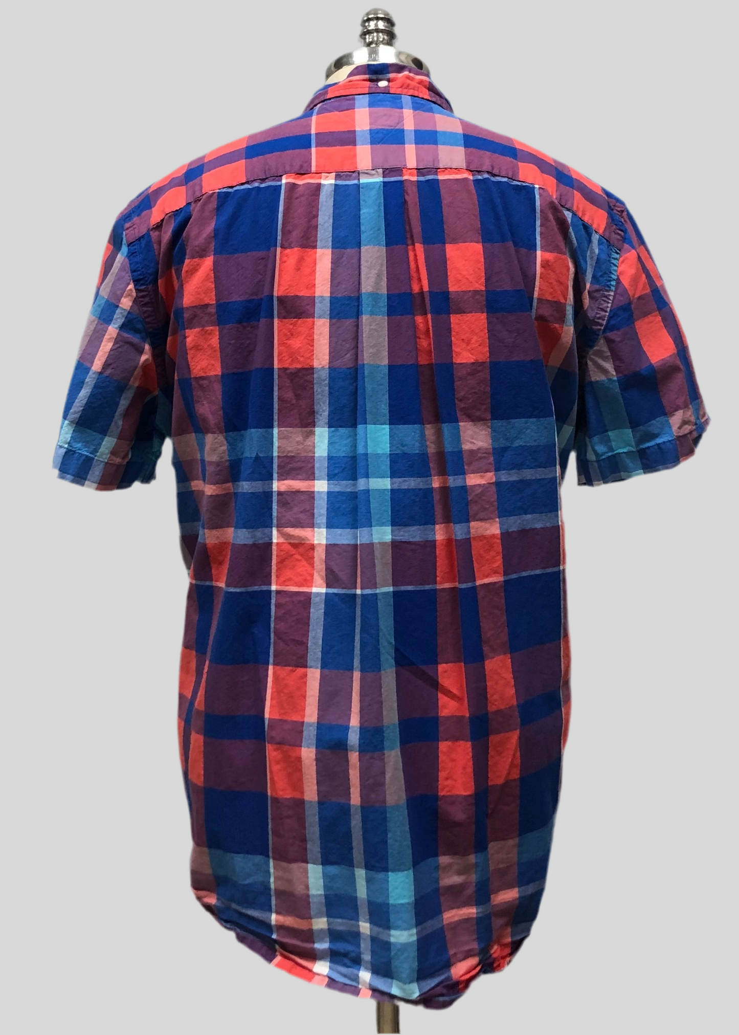 Camisa Tommy Hilfiger 🇺🇸 con patrón de cuadros en azul, rojo y blanco Talla XL Entalle Clásico