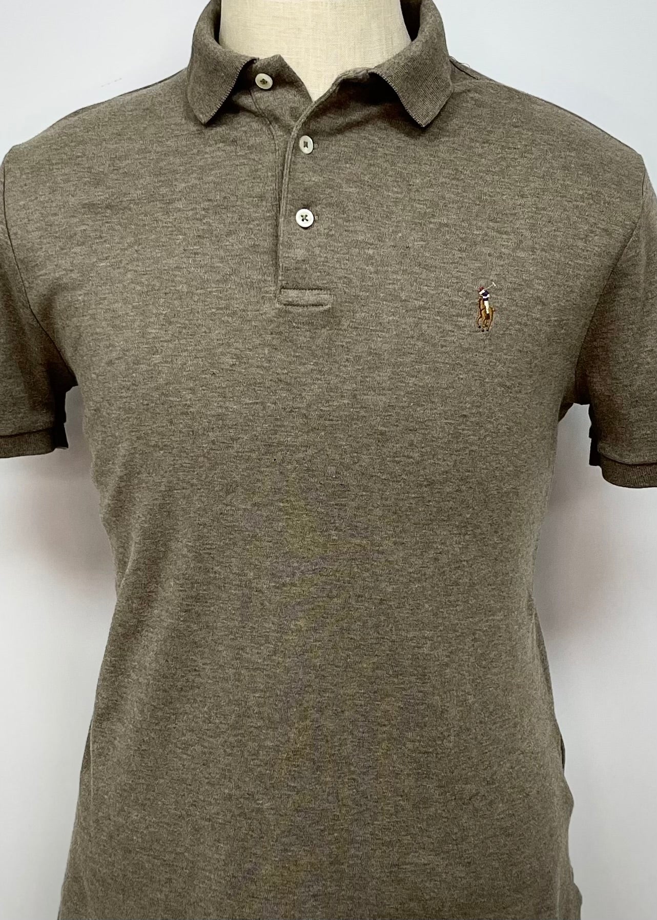 Camiseta Polo Ralph Lauren 🏇🏼 color chocolate grisáceo Talla M Entalle Custom Slim Fit