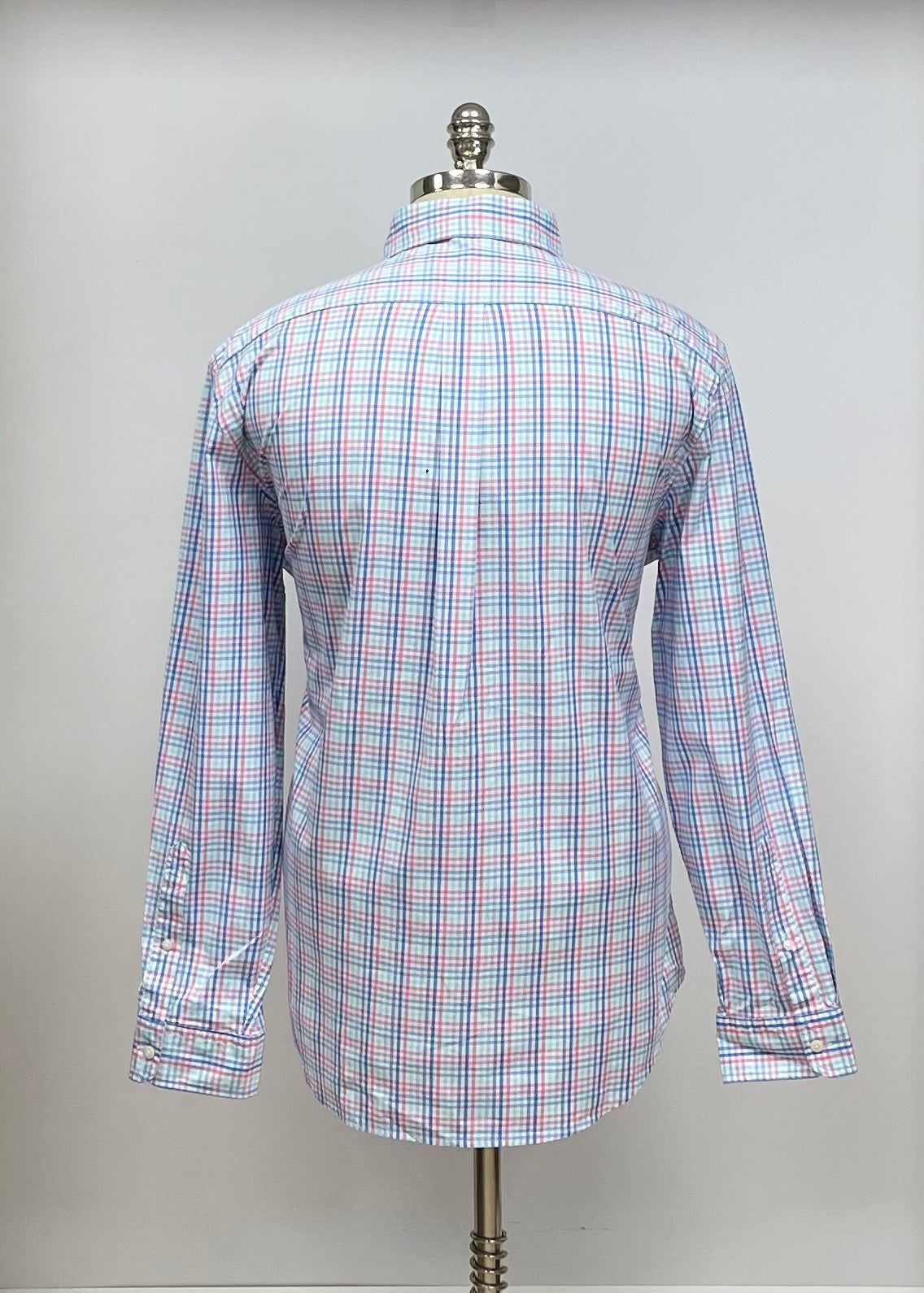 Camisa de botones Vineyard Vines 🐳 color blanco de cuadros en color rosado, azul y celeste Talla L Entalle Clásico