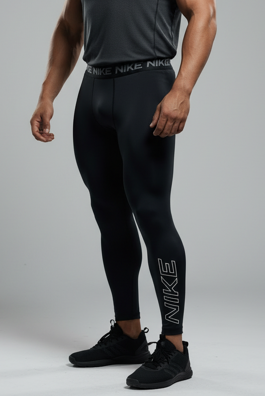 Malla de entrenamiento licra Nike ✔️ Pro Dri-FIT para hombre en Color negro y logo en blanco Talla L