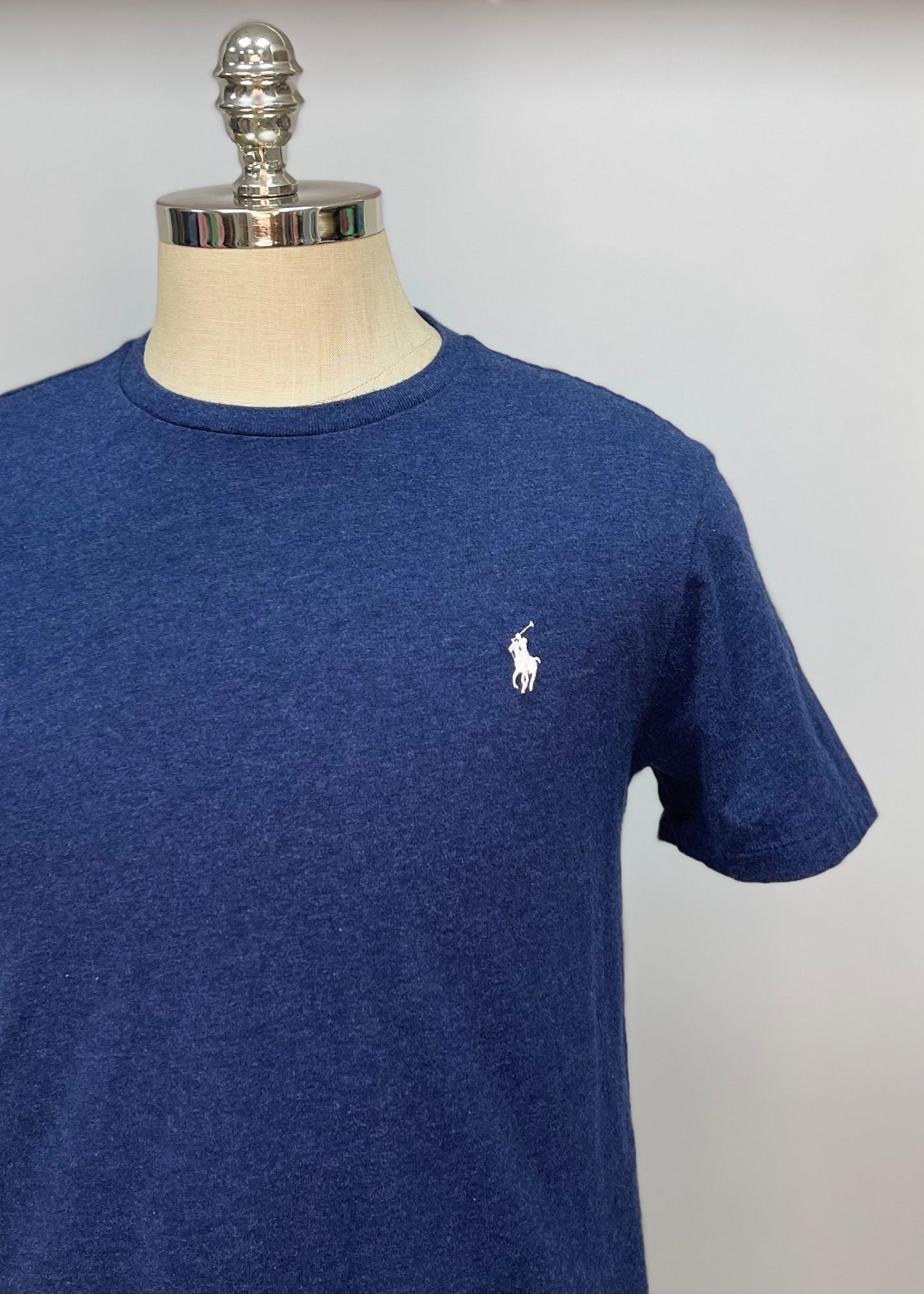 Camiseta cuello Redondo Polo Ralph Lauren 🏇🏼 color azul navy manga corta Talla L Entalle Custom Slim Fit