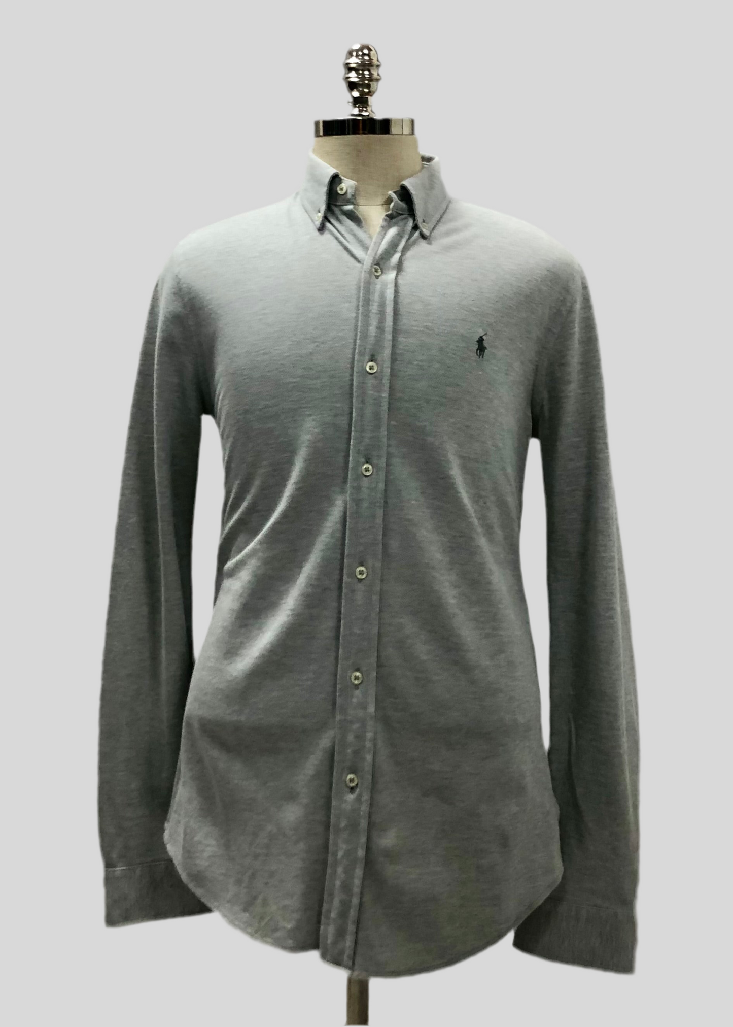 Camisa Polo Ralph Lauren 🏇🏼 Tela camiseta (Knit Oxford) en color gris claro Talla S Entalle Regular