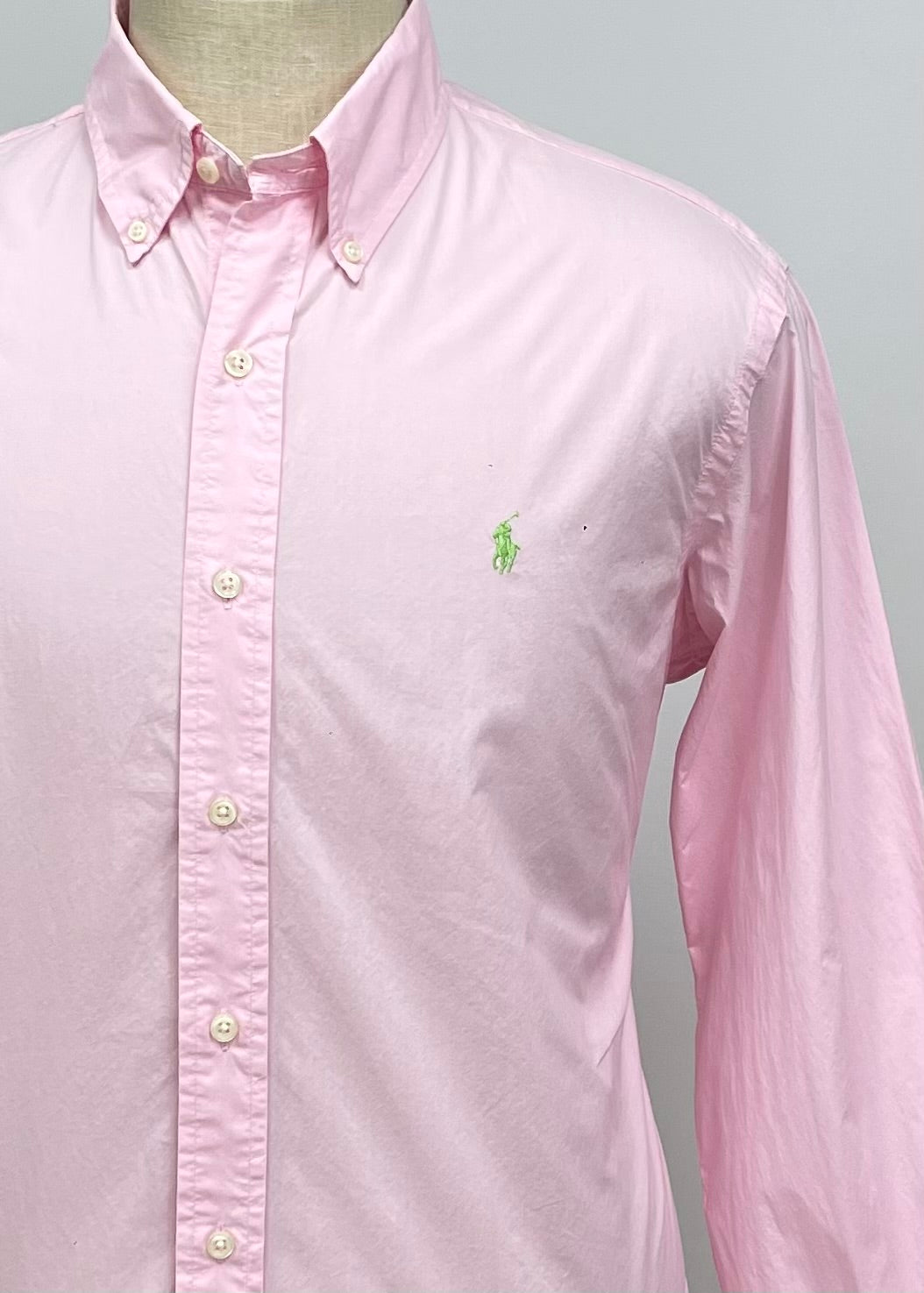 Camisa de botones Polo Ralph Lauren 🏇🏼 en color rosado claro Talla M Entalle Custom Fit