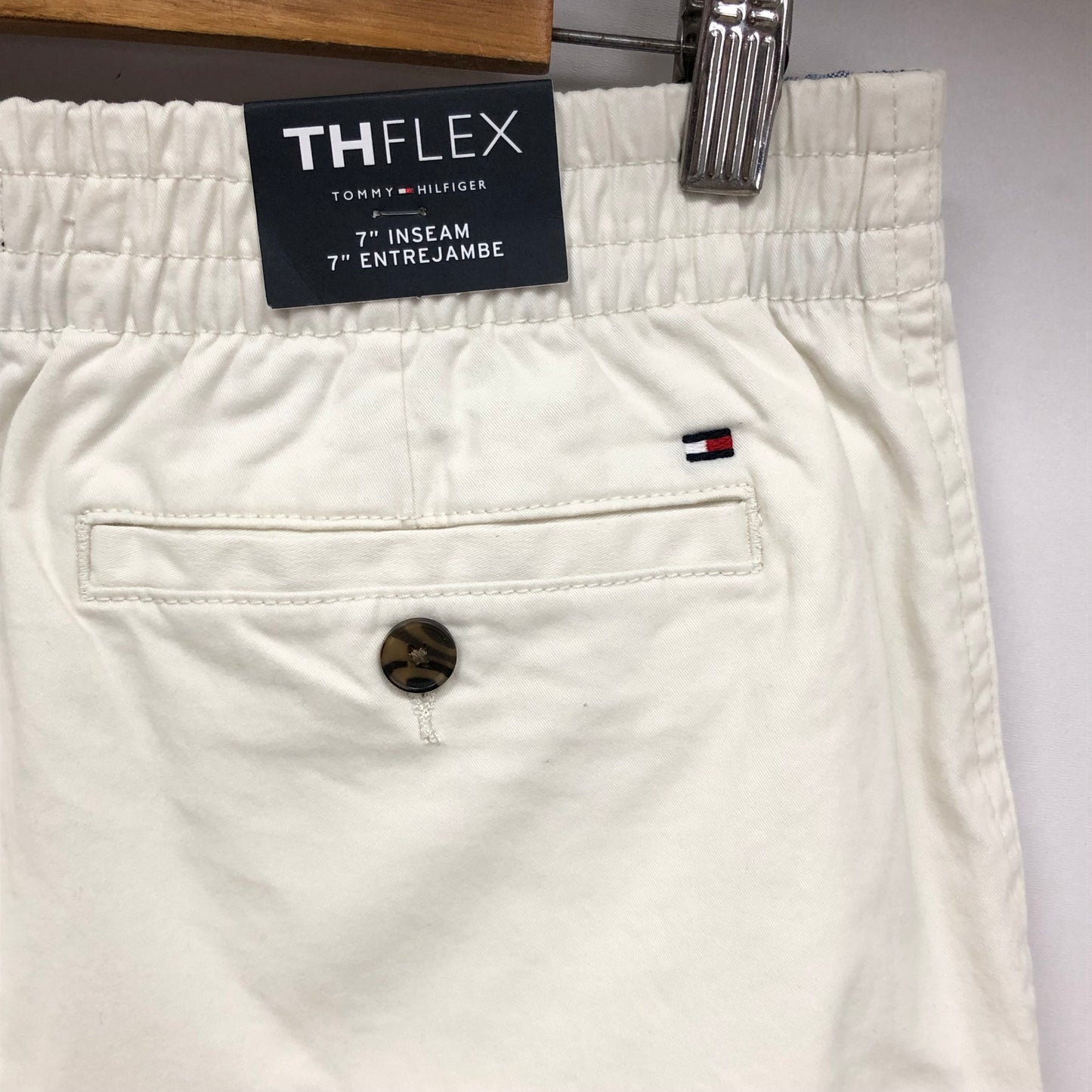 Short Casual Tommy Hilfiger 🇺🇸 color blanco talla M