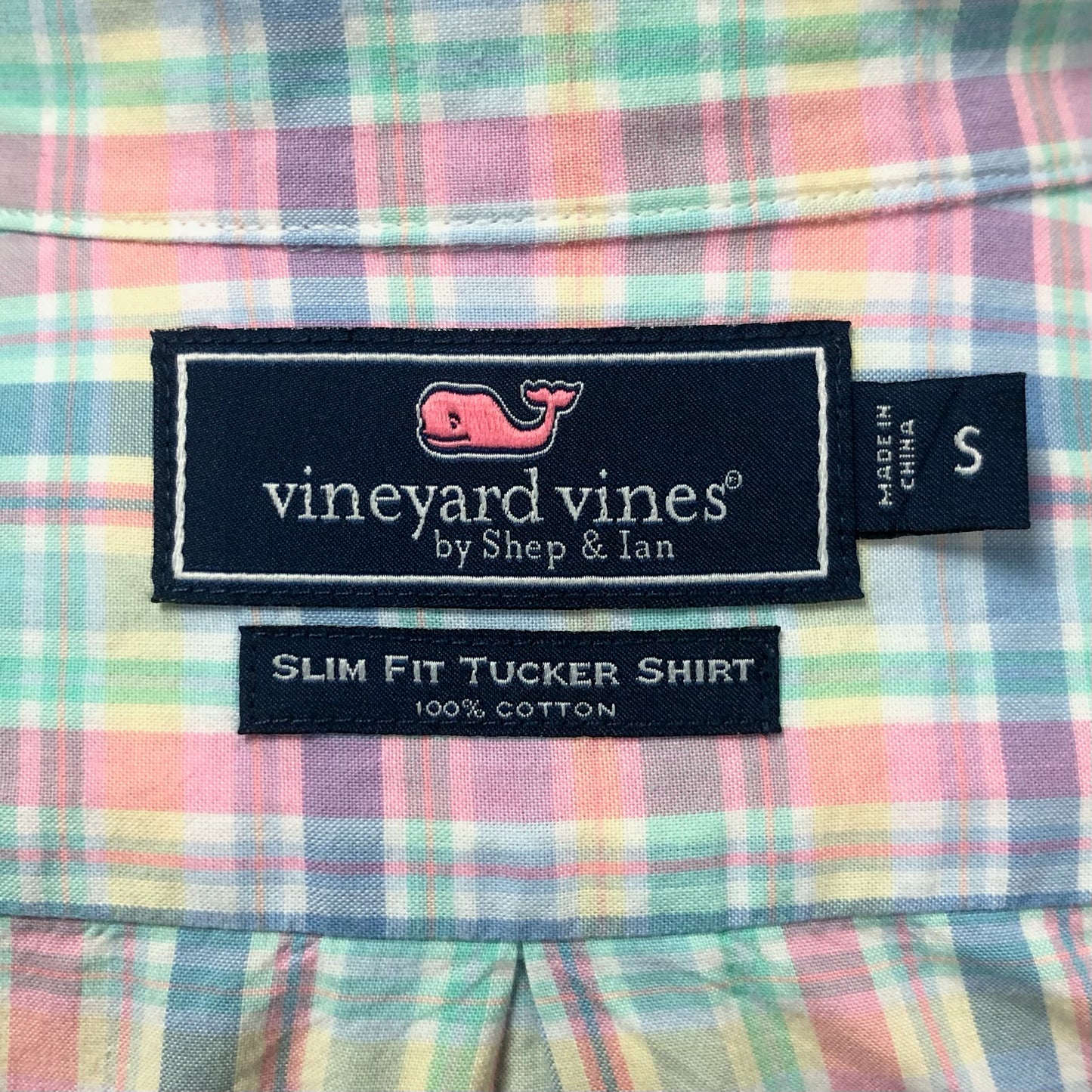 Camisa de botones Vineyard Vines 🐳 color blanco de cuadros en color celeste, azul y rosado Talla S Entalle Slim Fit