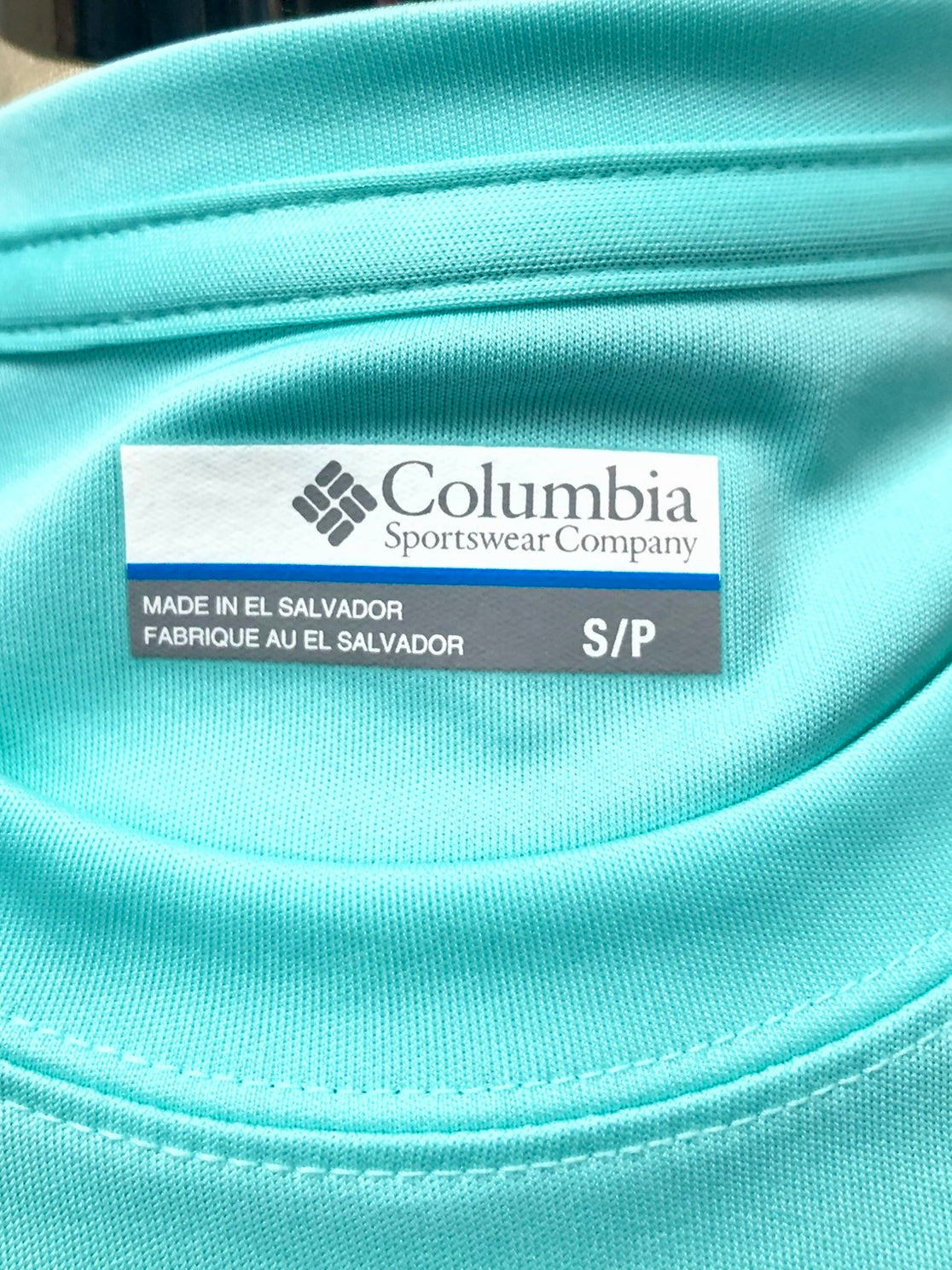 Camiseta cuello redondo Columbia 🔷 color turquesa claro manga larga Talla S