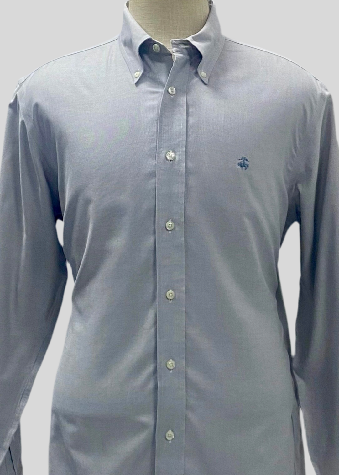 Camisa Brooks Brothers 🐑 color gris claro tornasol Talla L Entalle Regular