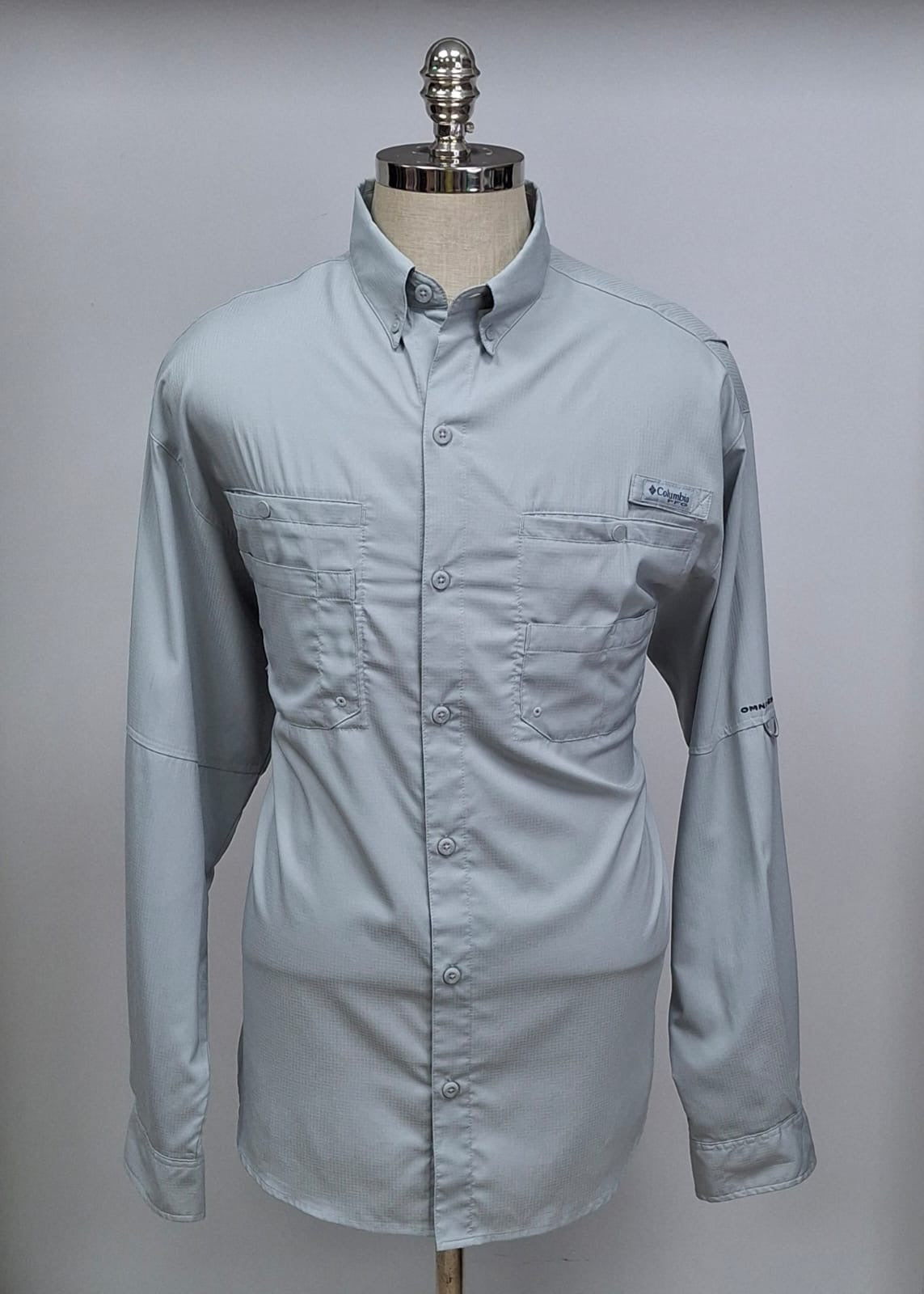 Camisa Columbia 🔹con bolsillo color gris claro con Omni Shade Manga large Talla L (ver descripción)