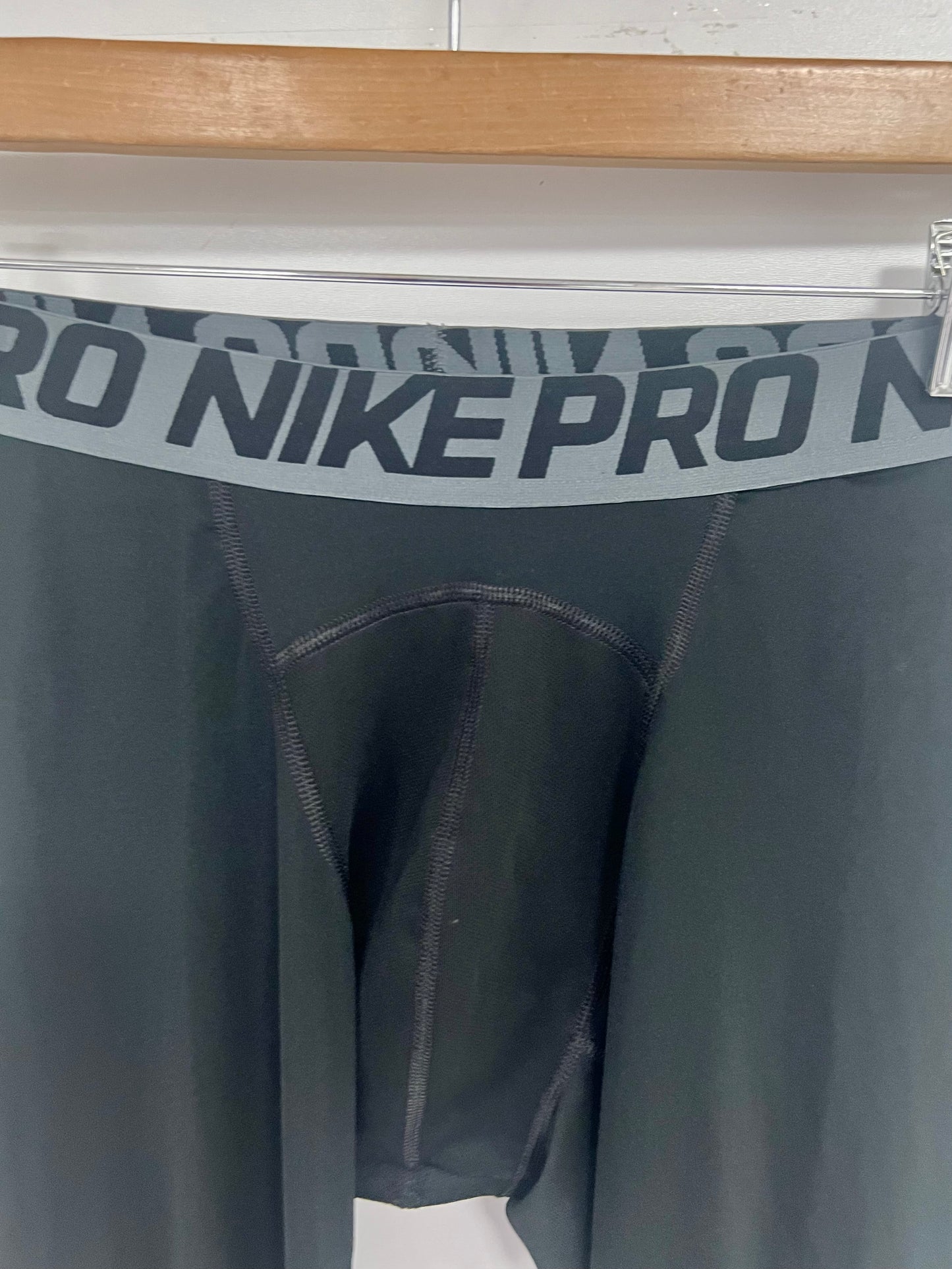 Malla de entrenamiento licra Nike ✔️ Pro Dri-FIT de 3/4 de largo para hombre en Color negro cintura gris Talla XXL
