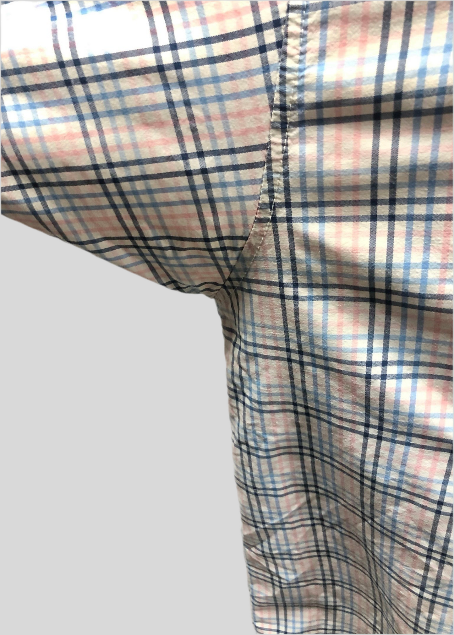 Camisa Columbia 🔹 Super Bahama Color blanco de cuadros en azul y rosado Talla XL (ver descripción)