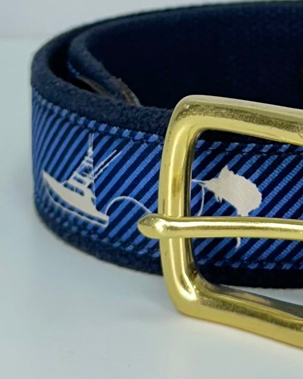 Correa de cuero Vineyard Vines 🐳 Diseño de Pesca en Color azul y blanco Talla 32