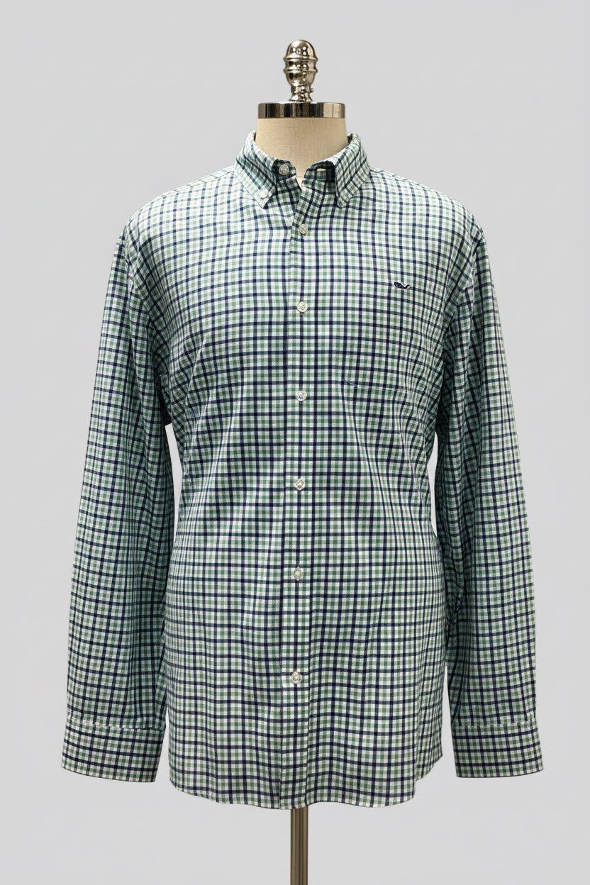 Camisa Vineyard Vines 🐳 Color blanco con patrón de cuadros en color azul y verde claro Talla XXL Entalle Regular