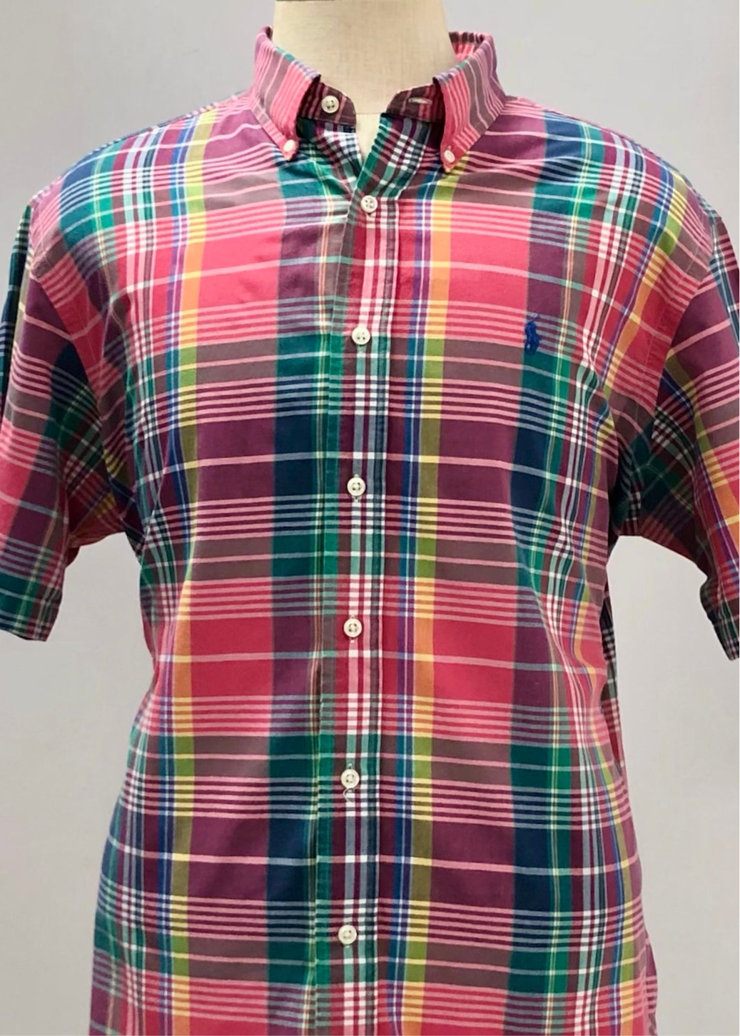 Camisa Polo Ralph Lauren 🏇🏼 con patron de cuadros tartan en rojo, azul y verde Talla XL Entalle Clásico