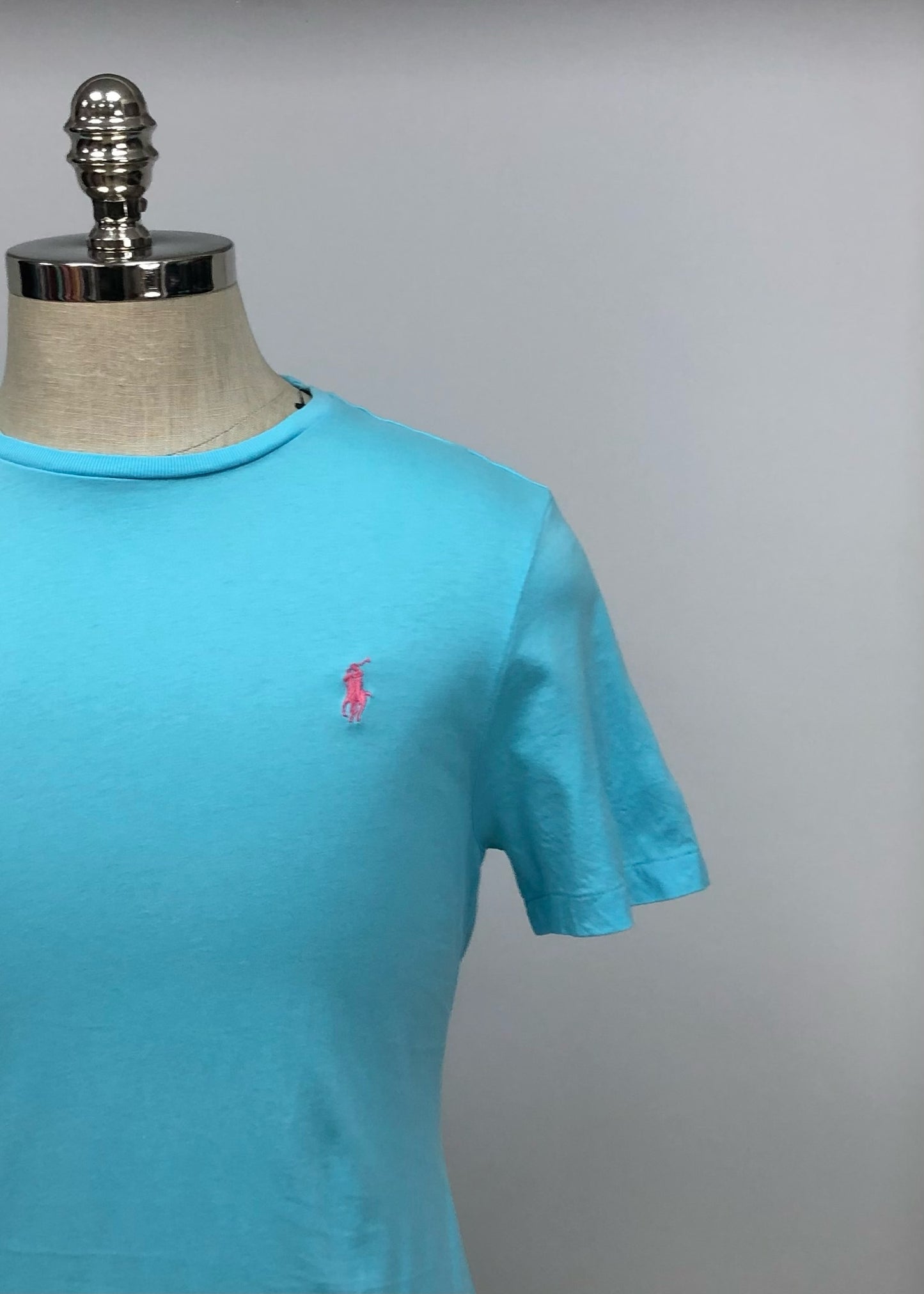 Camiseta cuello Redondo Polo Ralph Lauren 🏇🏼 color turquesa manga corta Talla M Entalle Custom Fit (ver descripción)