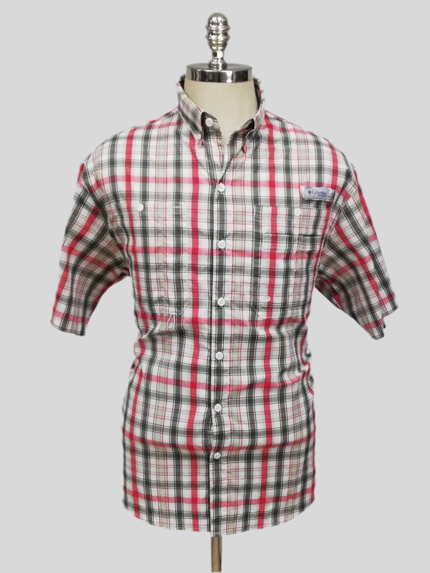 Camisa Columbia 🔹con patrón de cuadros rojo, verde oscuro y crema con Omni Shade Manga corta Talla M