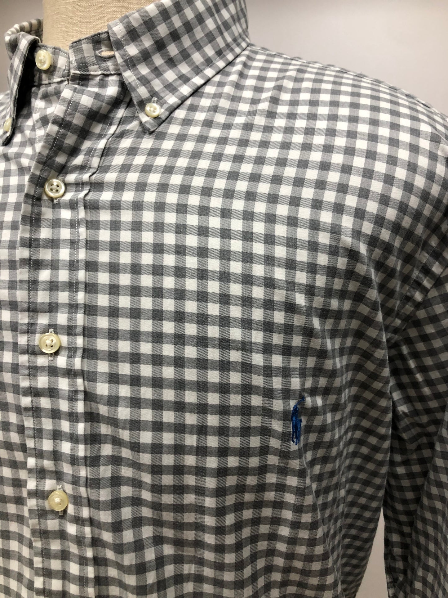 Camisa Polo Ralph Lauren 🏇🏼 con patron de cuadros gingham gris y blanco Talla XXL Entalle Regular