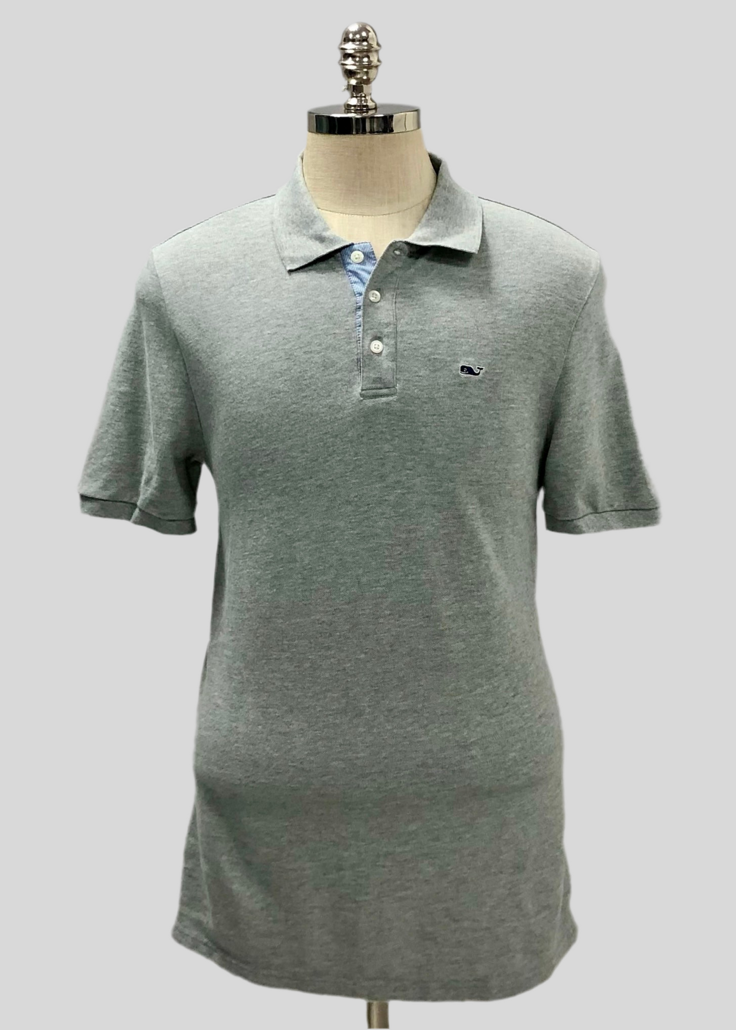 Camiseta Polo Vineyard Vines 🐳 Color gris claro Talla M Entalle Regular