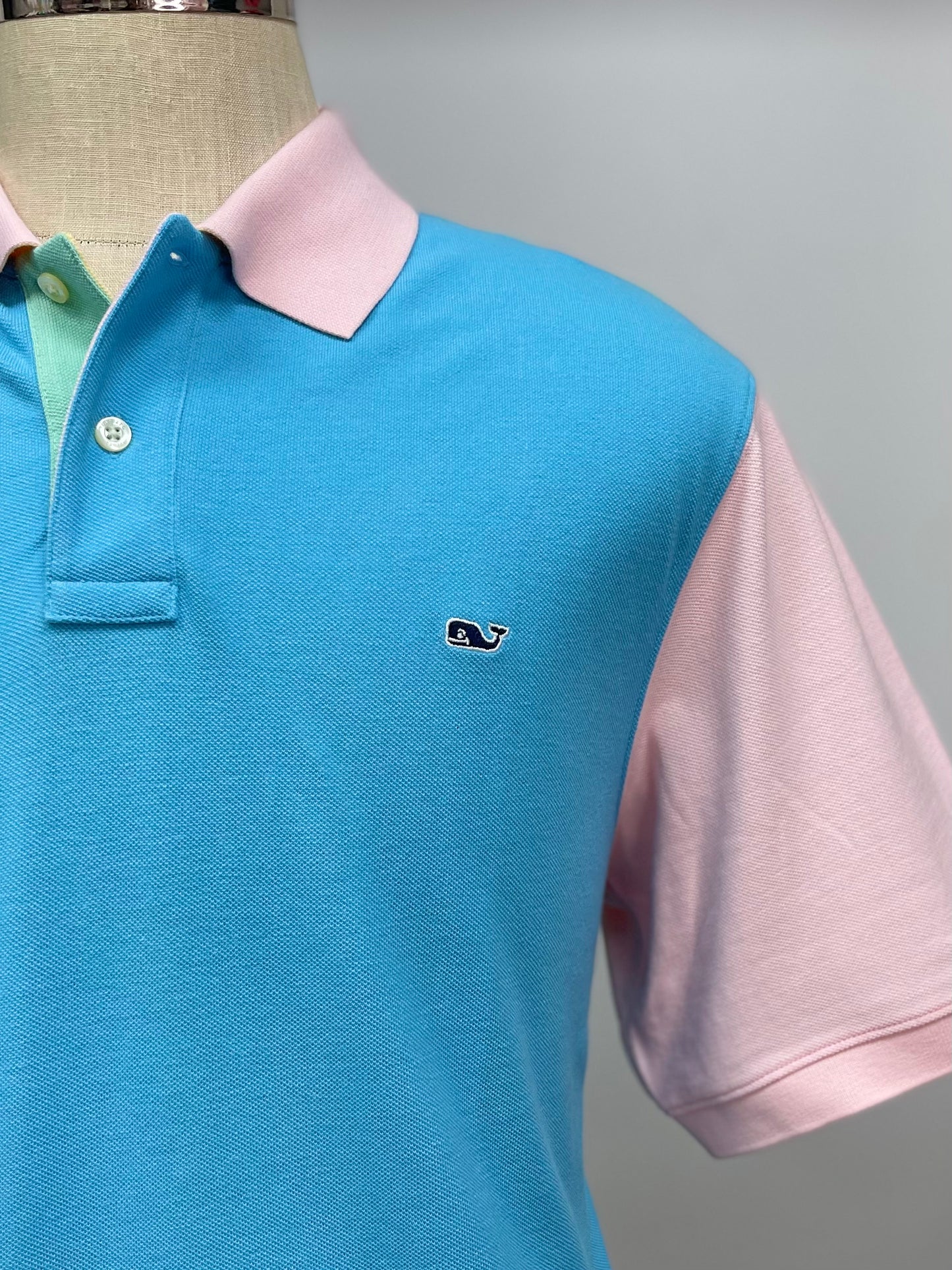 Camiseta Polo Vineyard Vines 🐳 con diseño de franjas multicolor Talla L Entalle Regular