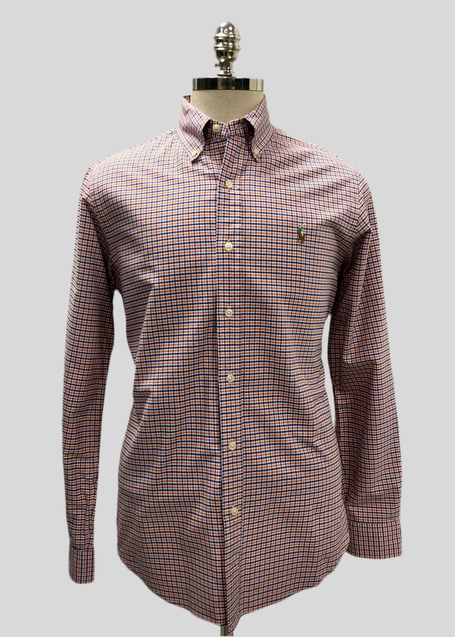 Camisa Polo Ralph Lauren 🏇🏼 Color blanco con patron de cuadros azul y naranja Talla M Entalle Regular