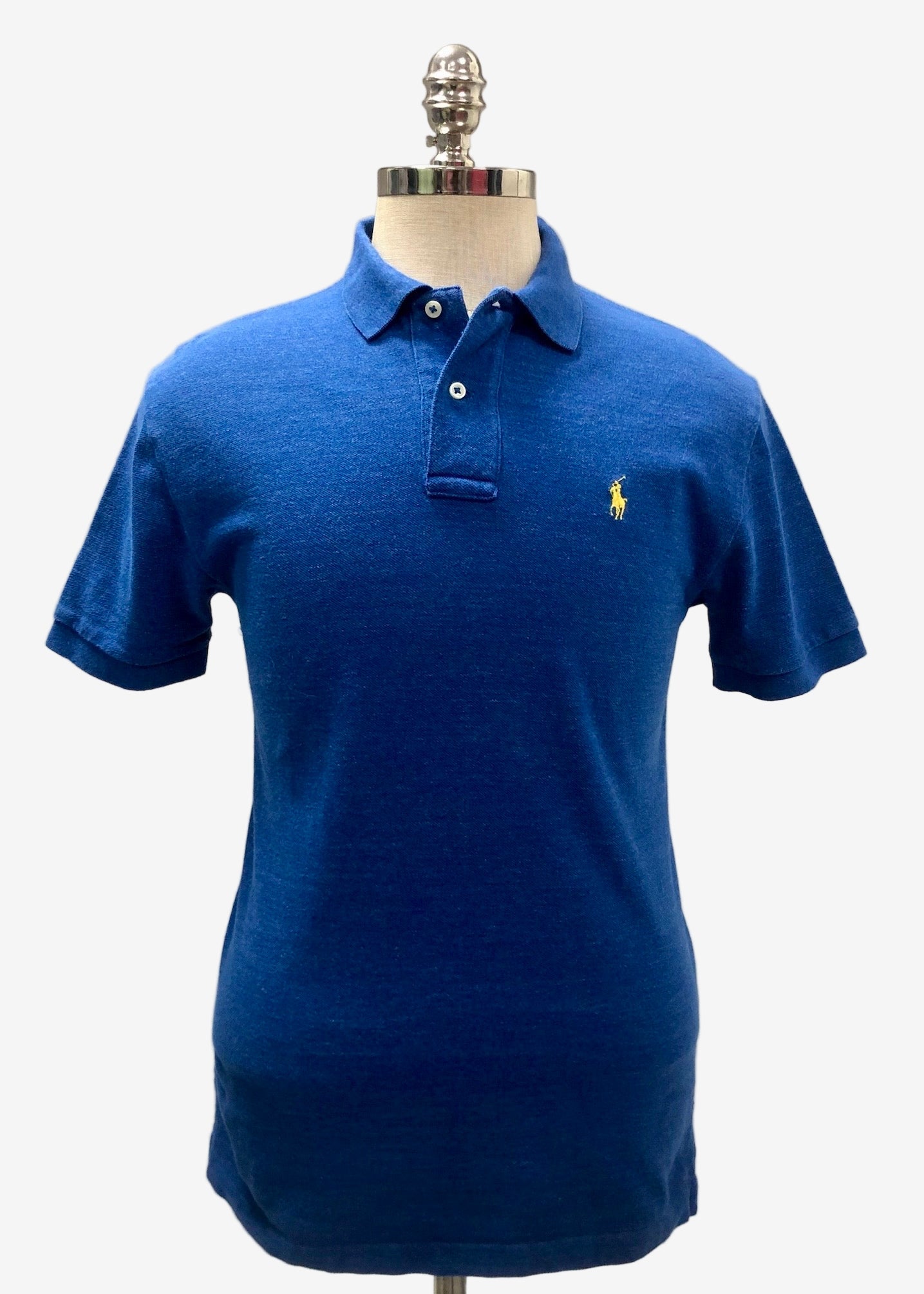 Camiseta Polo Ralph Lauren 🏇🏼 color azul y logo amarillo Talla S Entalle Regular