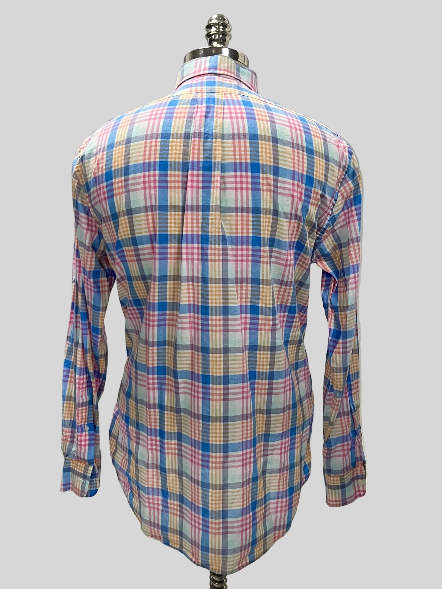 Camisa de botones Vineyard Vines 🐳 de cuadros tartán en color rosado, celeste, naranja y blanco Talla M Entalle Slim Fit