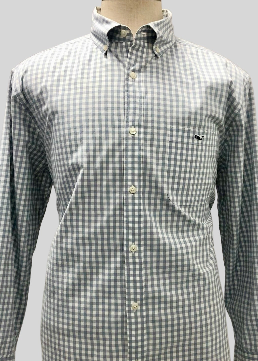 Camisa de botones Vineyard Vines 🐳 de cuadros gingham grandes en color gris y blanco Talla L Entalle Clásico