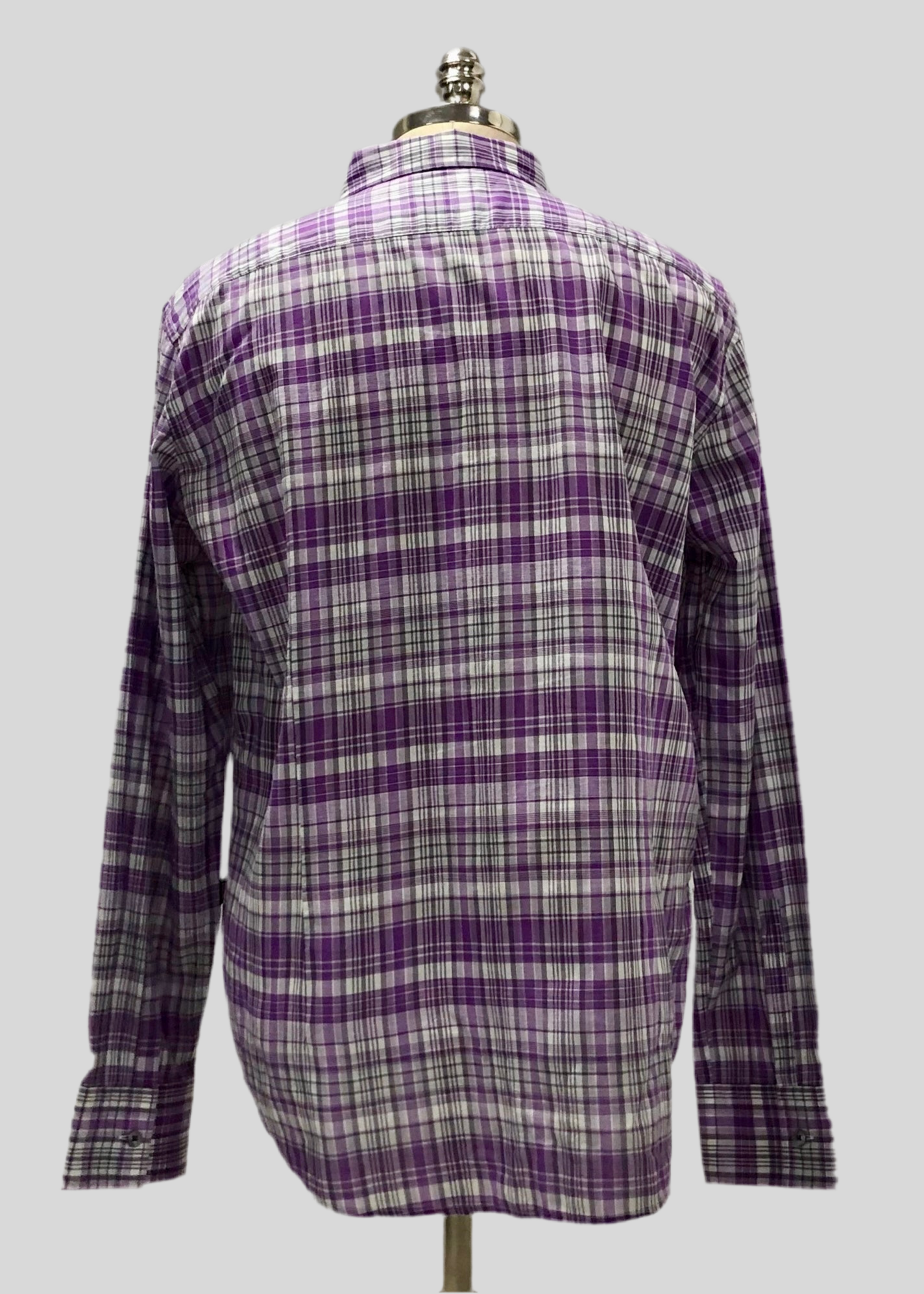 Camisa de botones Hugo Boss 🇩🇪 color blanco con patrón de cuadros morado y gris Talla XL Entalle Slim Fit