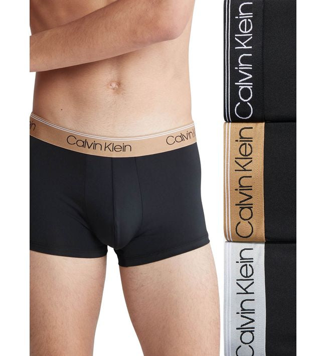 Paquete de 3 Calzoncillos tipo Boxer Calvin Klein de Microfibra Stretch en negro con cintura en dorado, blanco y negro - Tela ligera en Talla XL